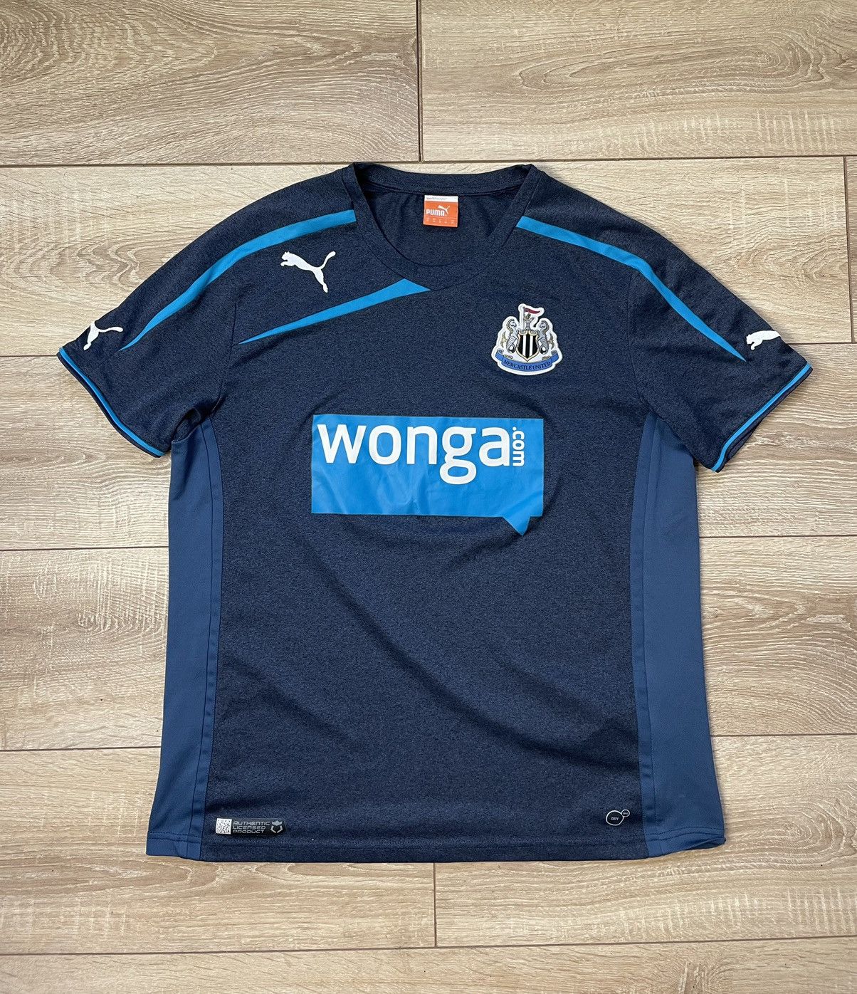 Puma Puma 2013-14 Away NEWCASTLE UNITED Football SHIRT Size M Men Size US M / EU 48-50 / 2 - 1 Thumbnail