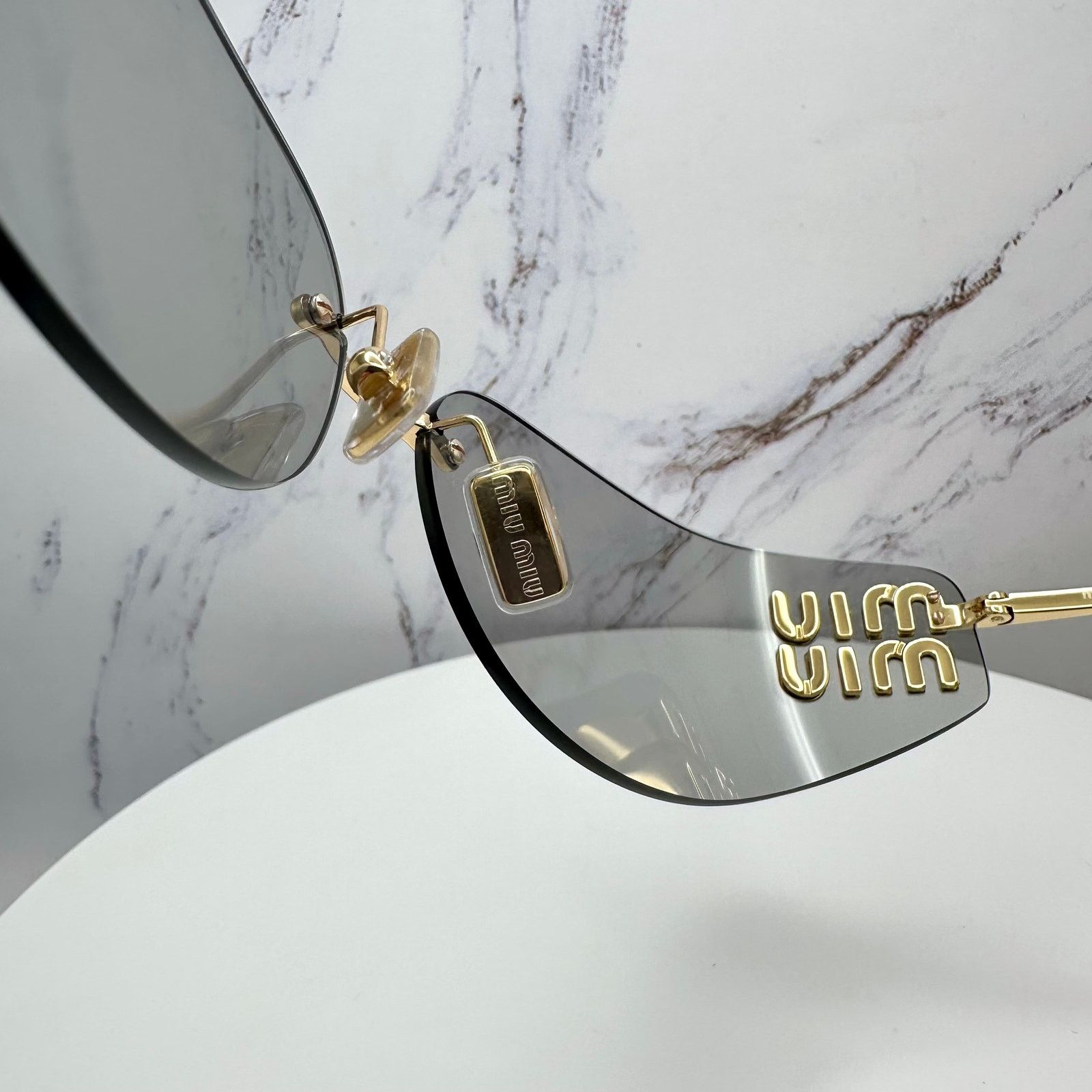 Miu Miu New MIU MIU Logo Sunglasses 2025 Runway Gold Slim Wrap Size ONE SIZE - 7 Thumbnail