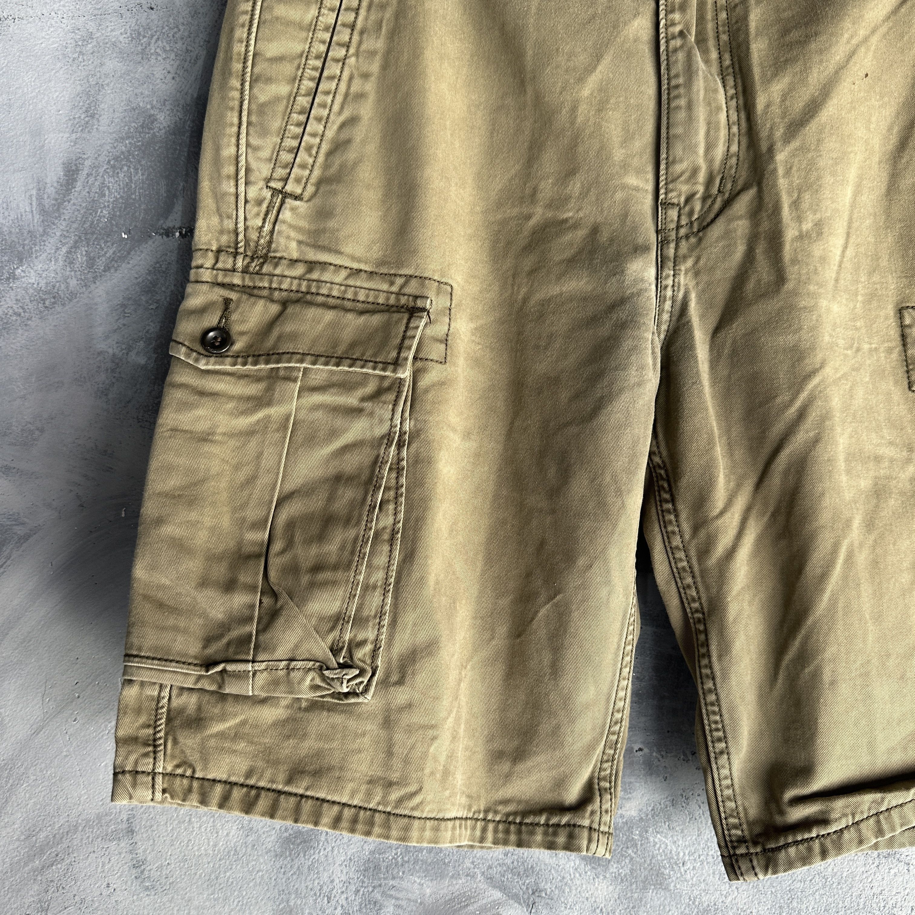 Levi's Vtg Levis Cargo Shorts Utility Pockets Outdoor Army Surplus Size US 34 / EU 50 - 2 Thumbnail