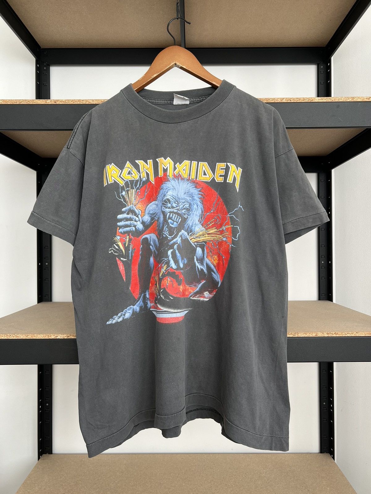 Band Tees Vintage 1993 Iron Maiden A Real Live One Faded Black T-shirt Size US XL / EU 56 / 4 - 1 Thumbnail
