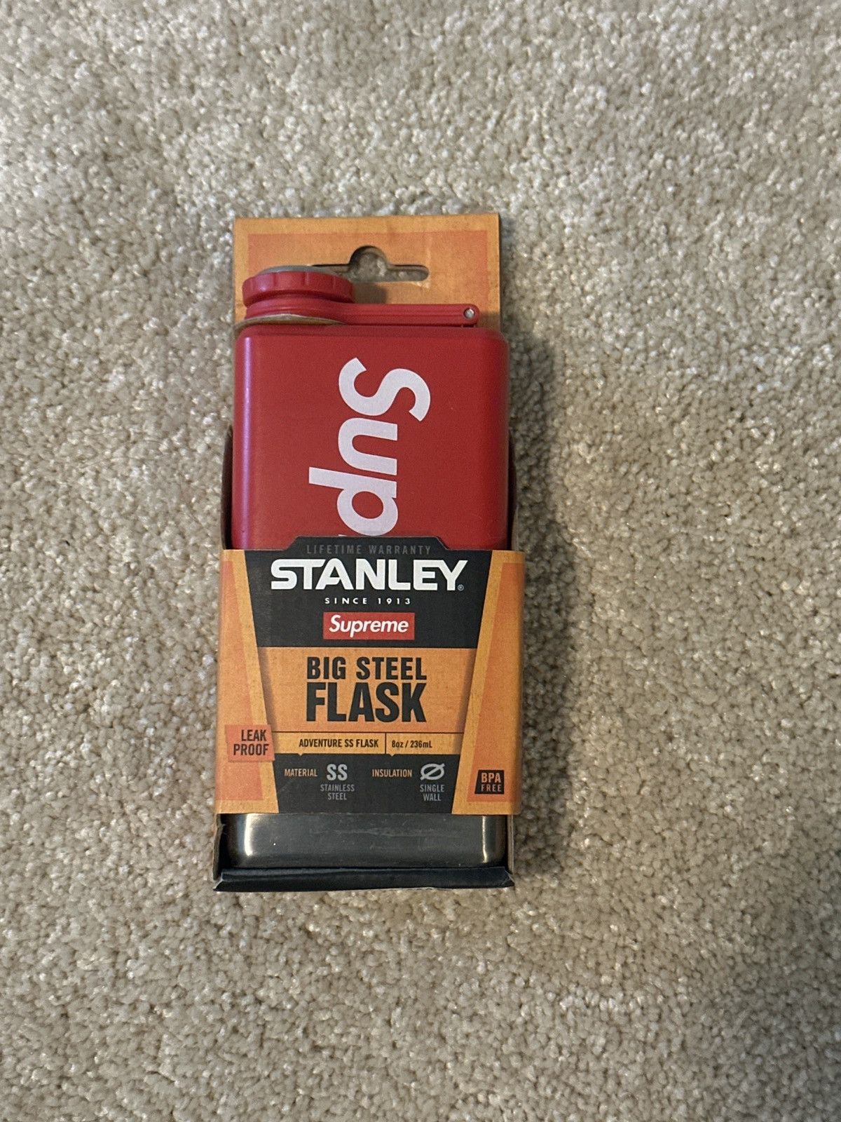 未使用品Supreme Stanley Adventure Flask 17SS Supreme Stanley Adventure Flask (SS17) - $44