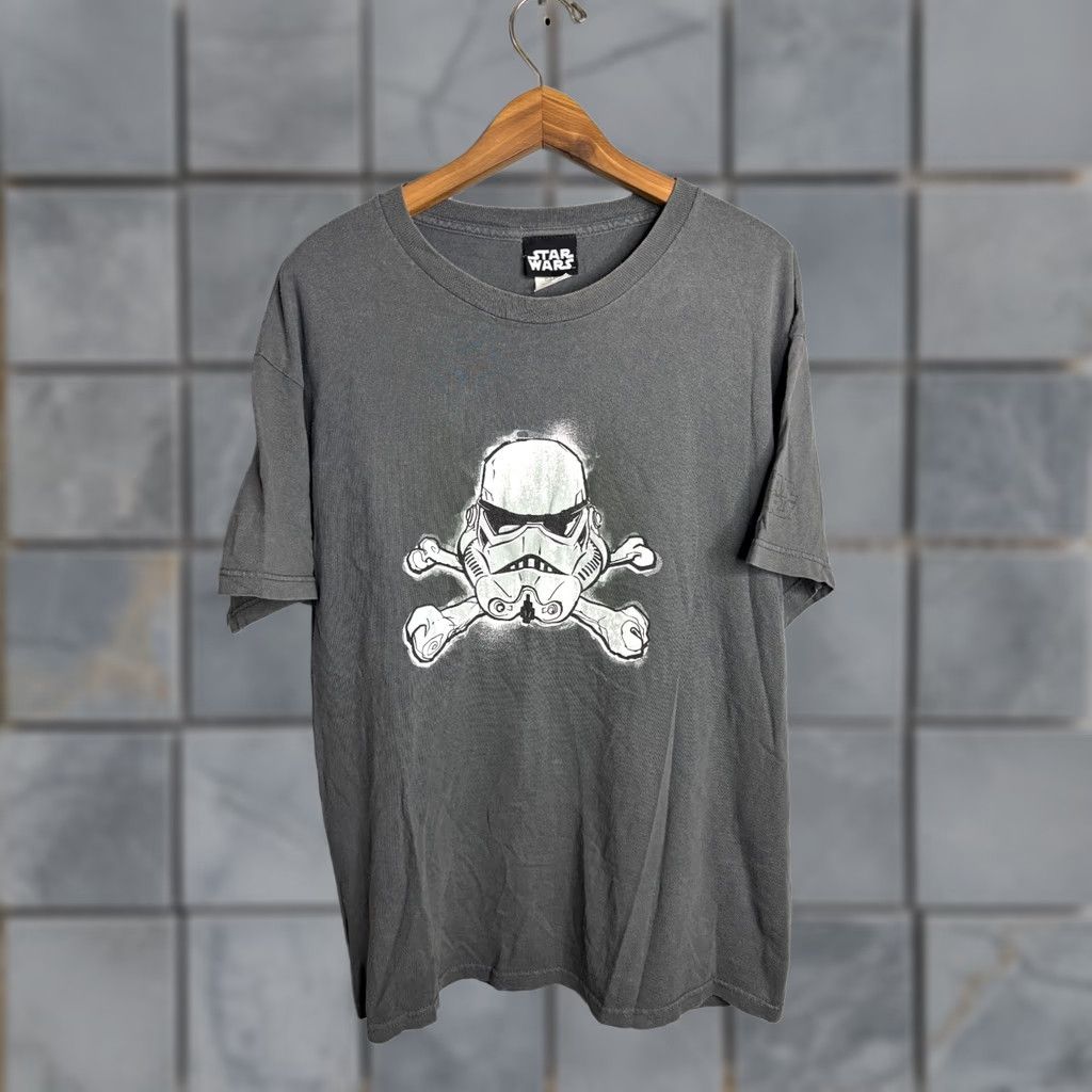 Star Wars VTG Star Wars Stormtrooper Cross Bones Shirt Mens L Gray Short Sleeve T-Shirt 4395 Size US L / EU 52-54 / 3 - 1 Thumbnail