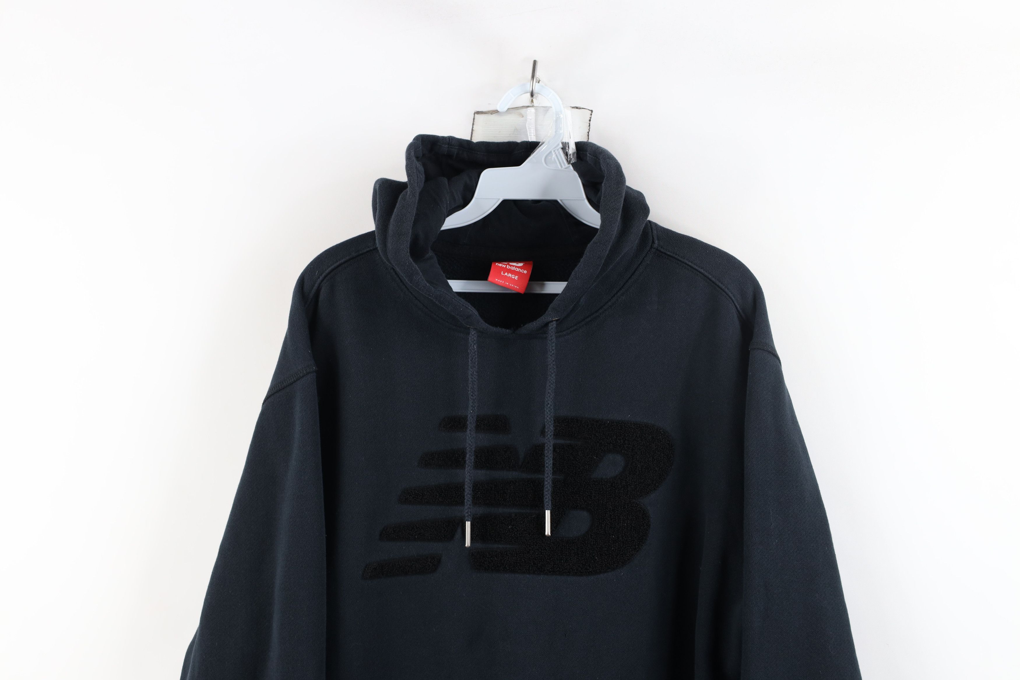 New Balance × Vintage Vintage New Balance Logo Felt Patch Hoodie Sweatshirt Black Size US L / EU 52-54 / 3 - 2 Thumbnail