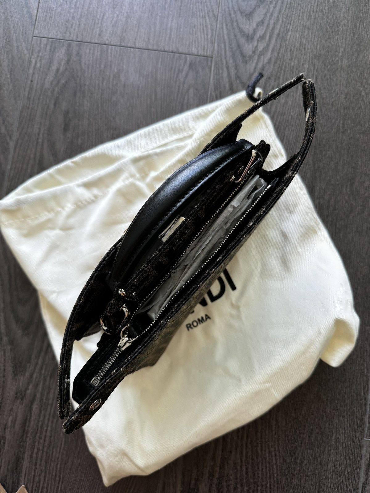 Fendi × Fragment Design × Hiroshi Fujiwara FENDI X FRGMT X POKEMON DRAGONITE PEEKABOO BAG Size ONE SIZE - 4 Thumbnail