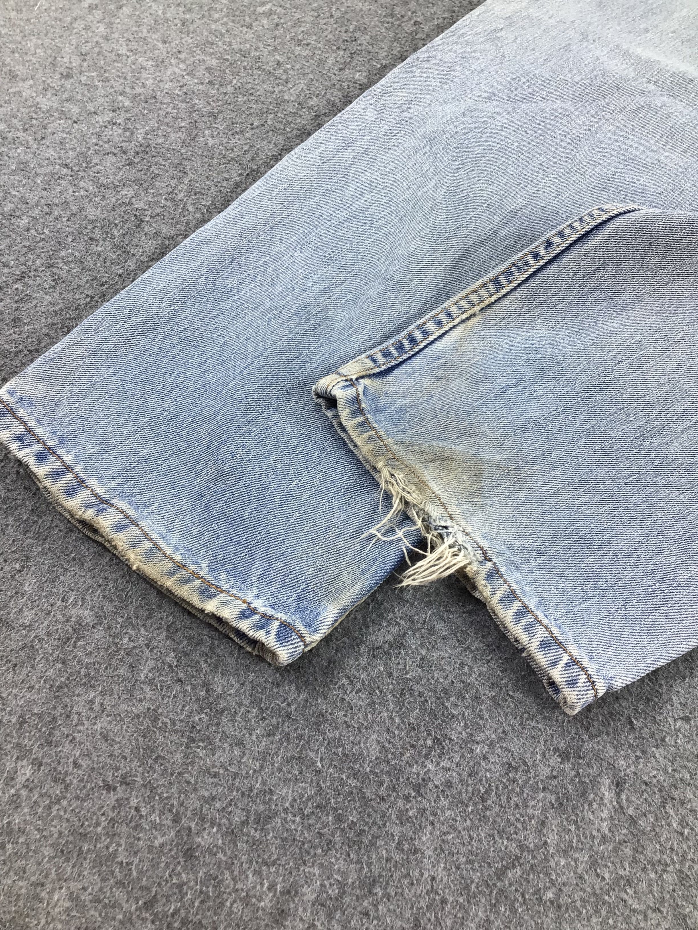 Levi's Vintage Levis 560 Jeans-J902 Size US 33 - 6 Thumbnail