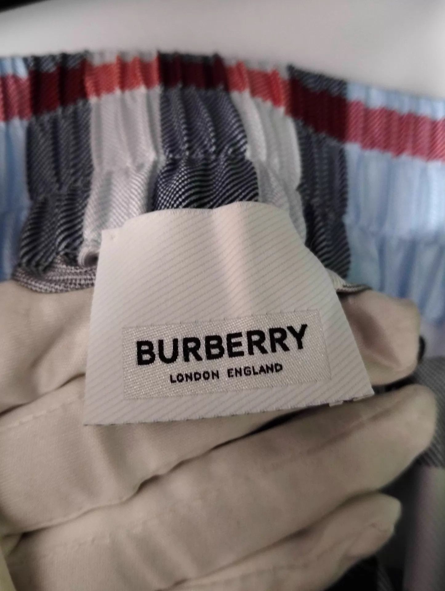 Burberry Burberry Women's Check Short UK4 99 New Size 26" / US 2 / IT 38 - 4 Thumbnail