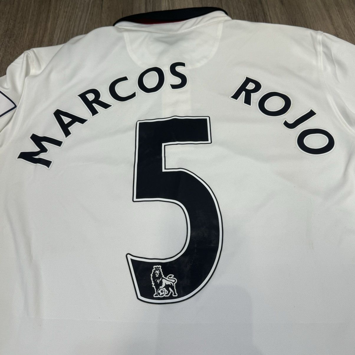 Nike Manchester united 14/15 away shirt #5 Marcos rojo Size US L / EU 52-54 / 3 - 4 Thumbnail