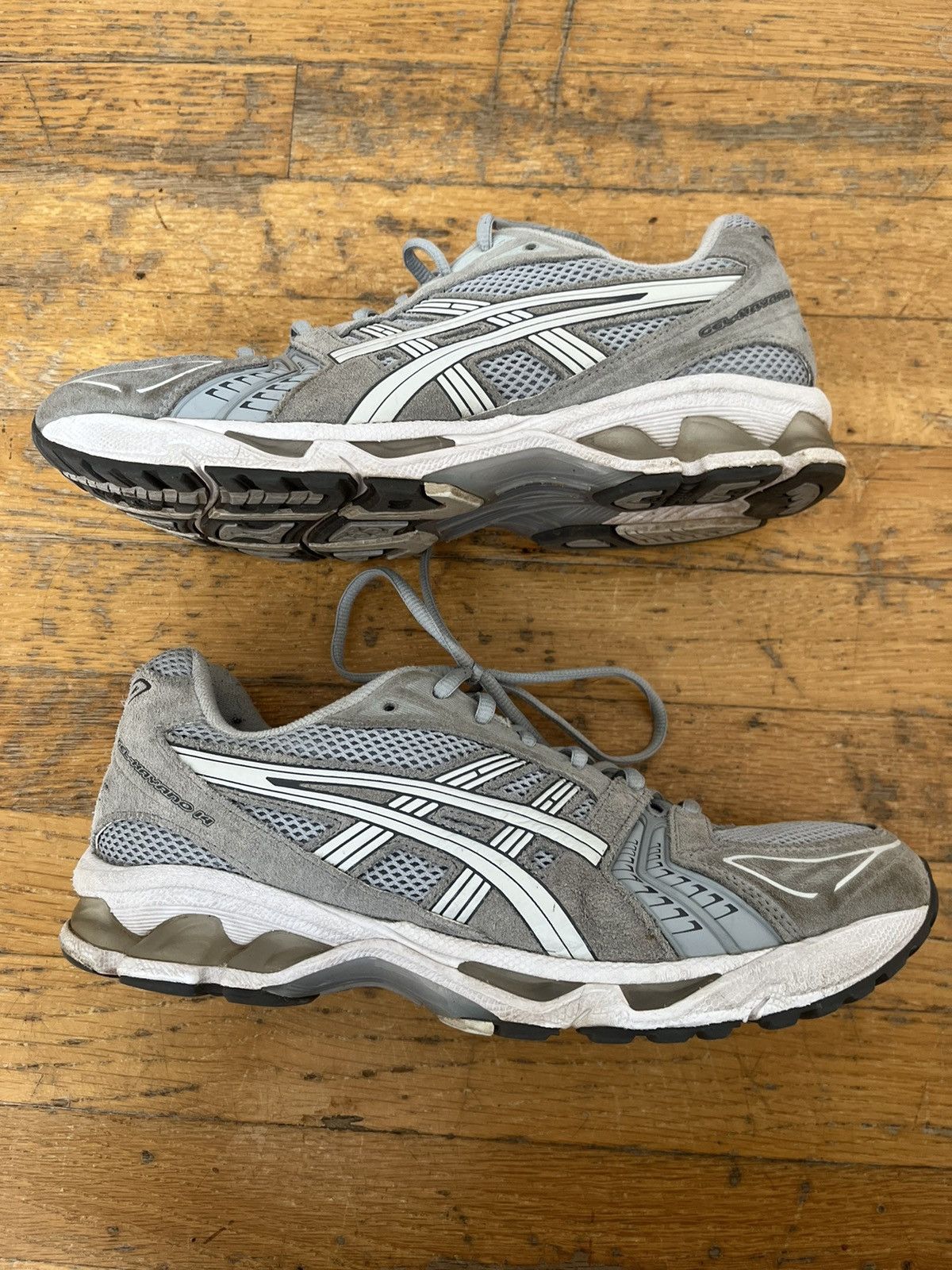 Asics Asics Gel Kayano 14 Size US 9.5 / EU 42-43 - 4 Thumbnail
