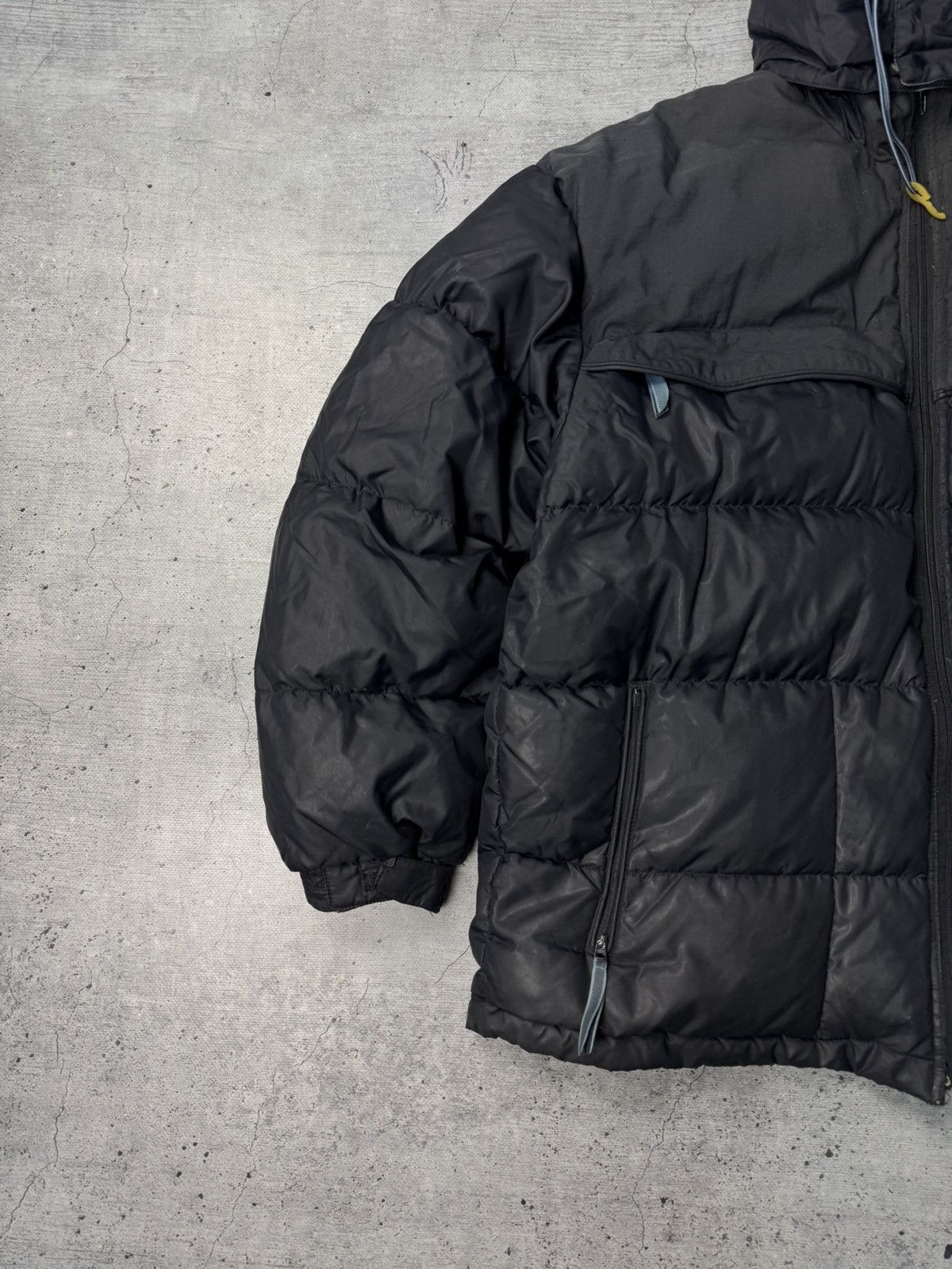 Nike Vintage Nike Distressed Retro Puffer Down Jacket Size US L / EU 52-54 / 3 - 2 Thumbnail