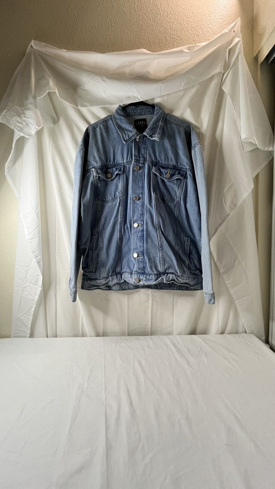 Boohoo BooHooMan Buttoned Up Denim Jacket Size US M / EU 48-50 / 2 - 1 Thumbnail