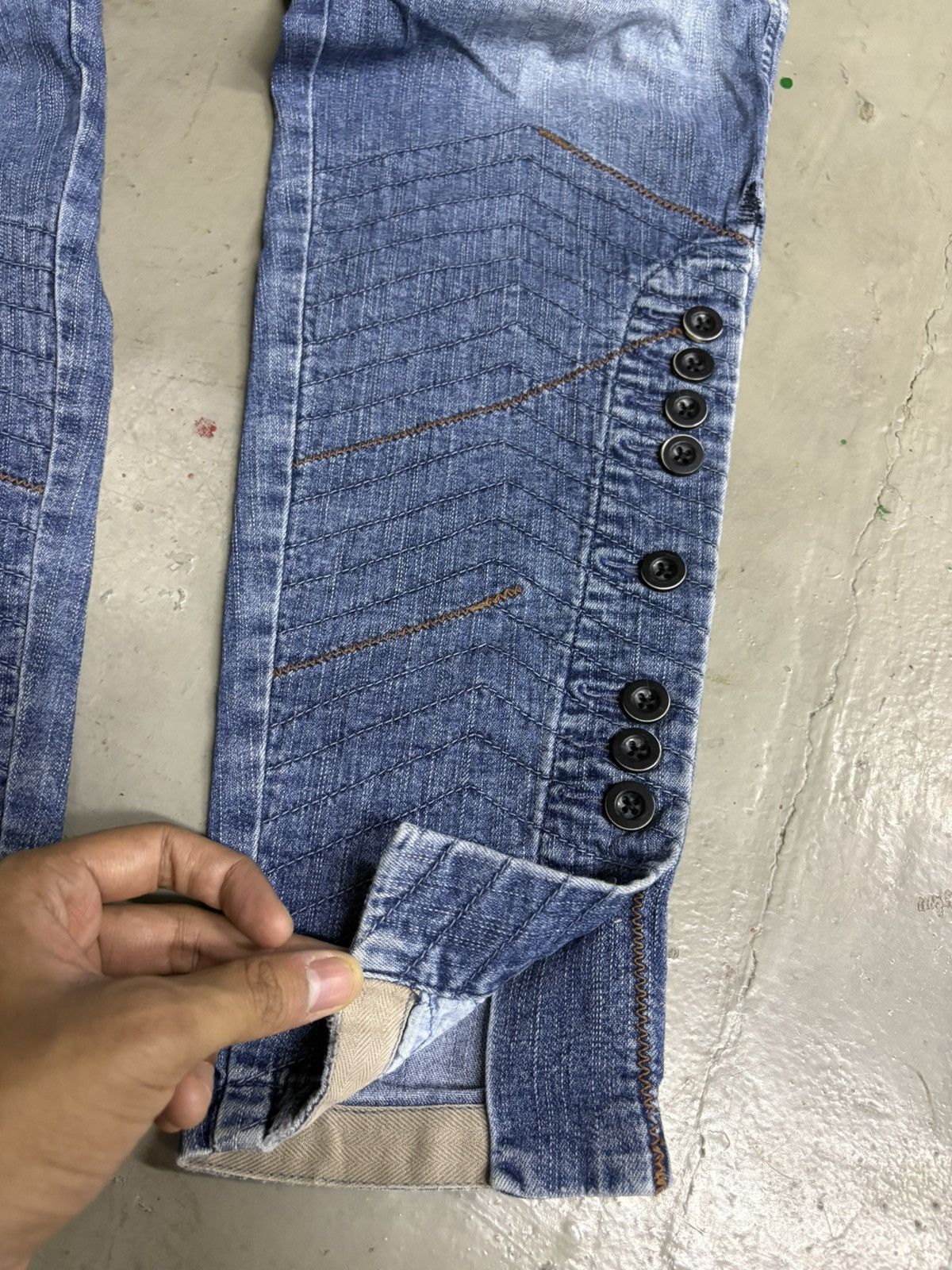 Marithe + Francois Girbaud Vintage Buckle Back Marithe+Francois Girbaud Y2K Capri Jeans Size US 28 / EU 44 - 16 Thumbnail