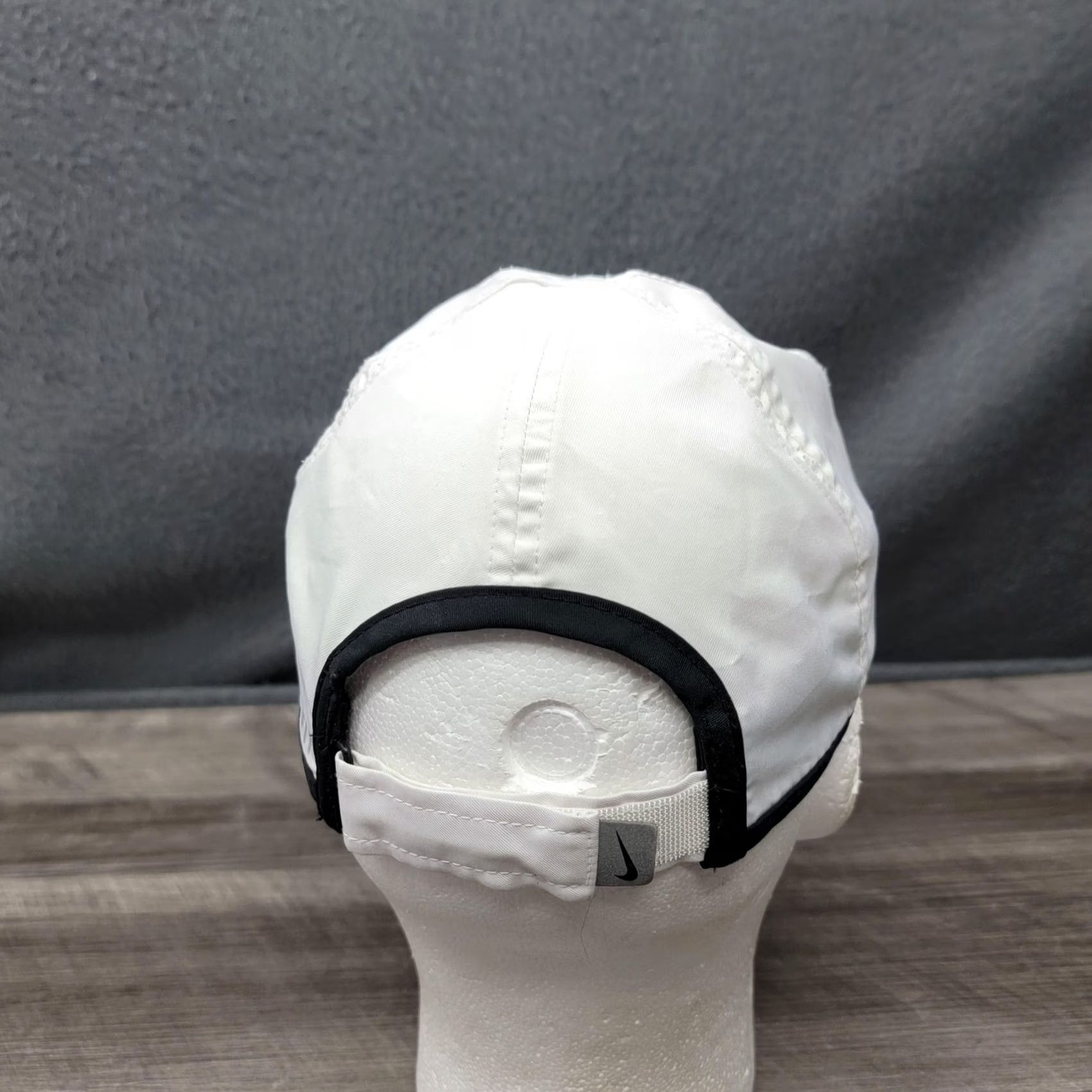 Nike Nike Mens One Size White Featherlight Dri-FIT Running Sports Cap Strap Back Size ONE SIZE - 5 Thumbnail