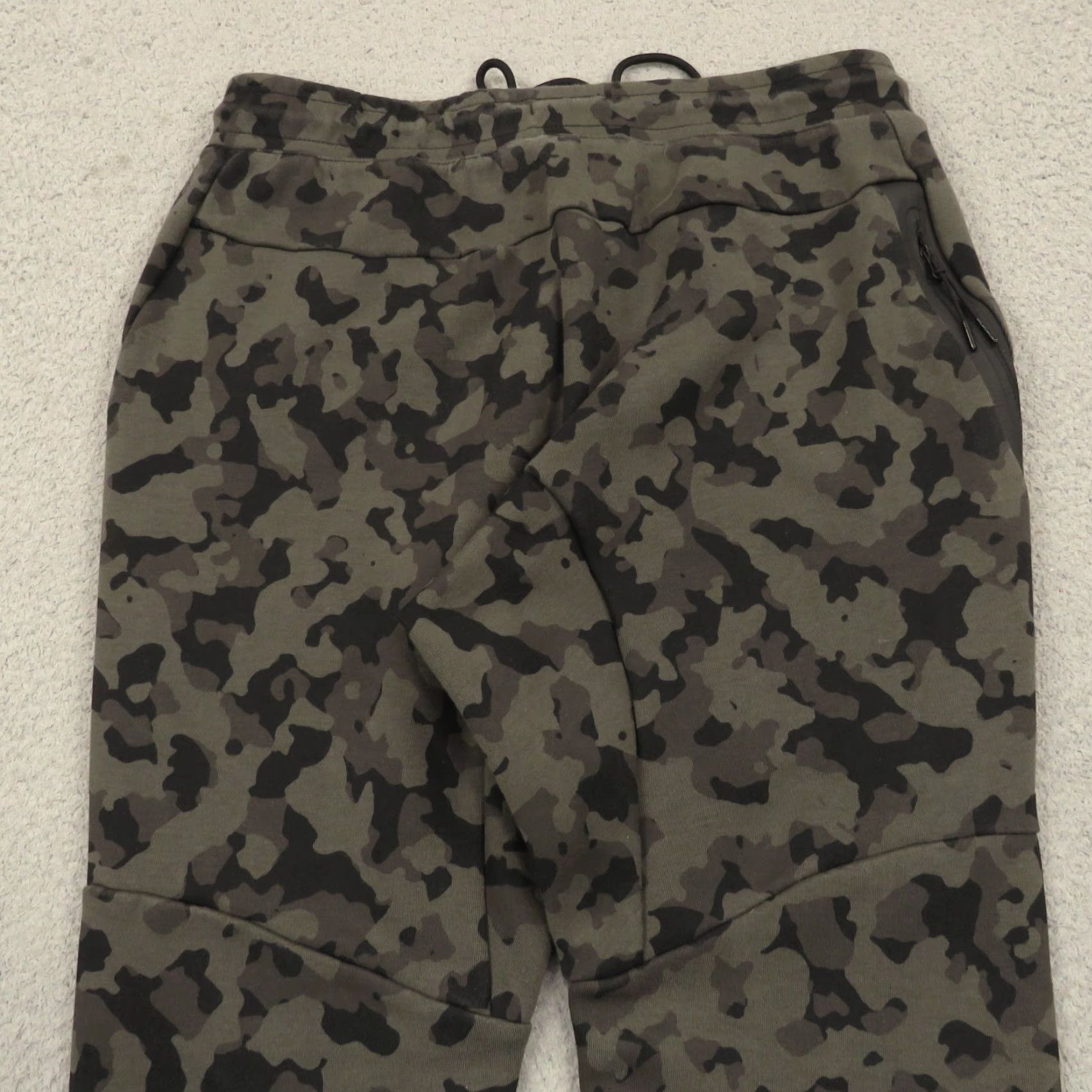 Nike Nike Joggers Mens Medium Tech Fleece Camo Gray Black Sweatpants NSW Sportswear Size US 31 - 3 Thumbnail