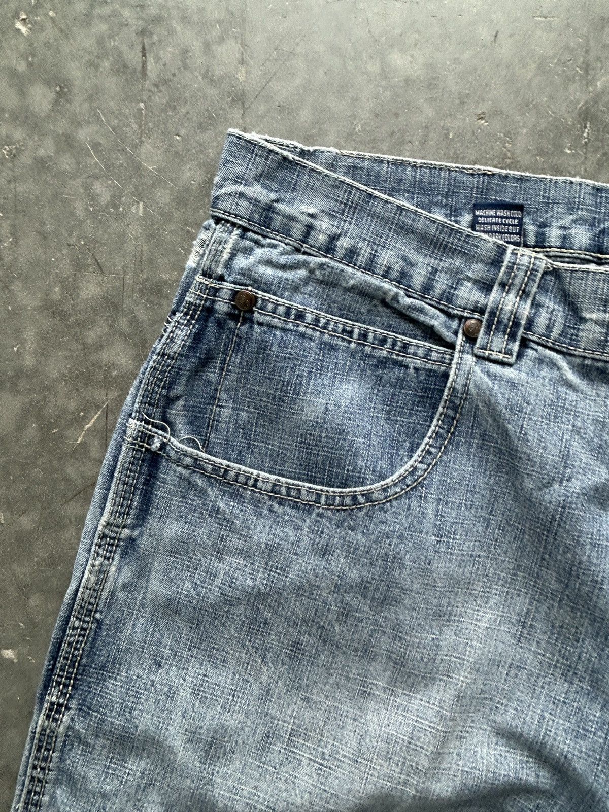 Vintage Vintage Y2K PJ Mark Baggy Jean Shorts Size US 38 / EU 54 - 2 Thumbnail