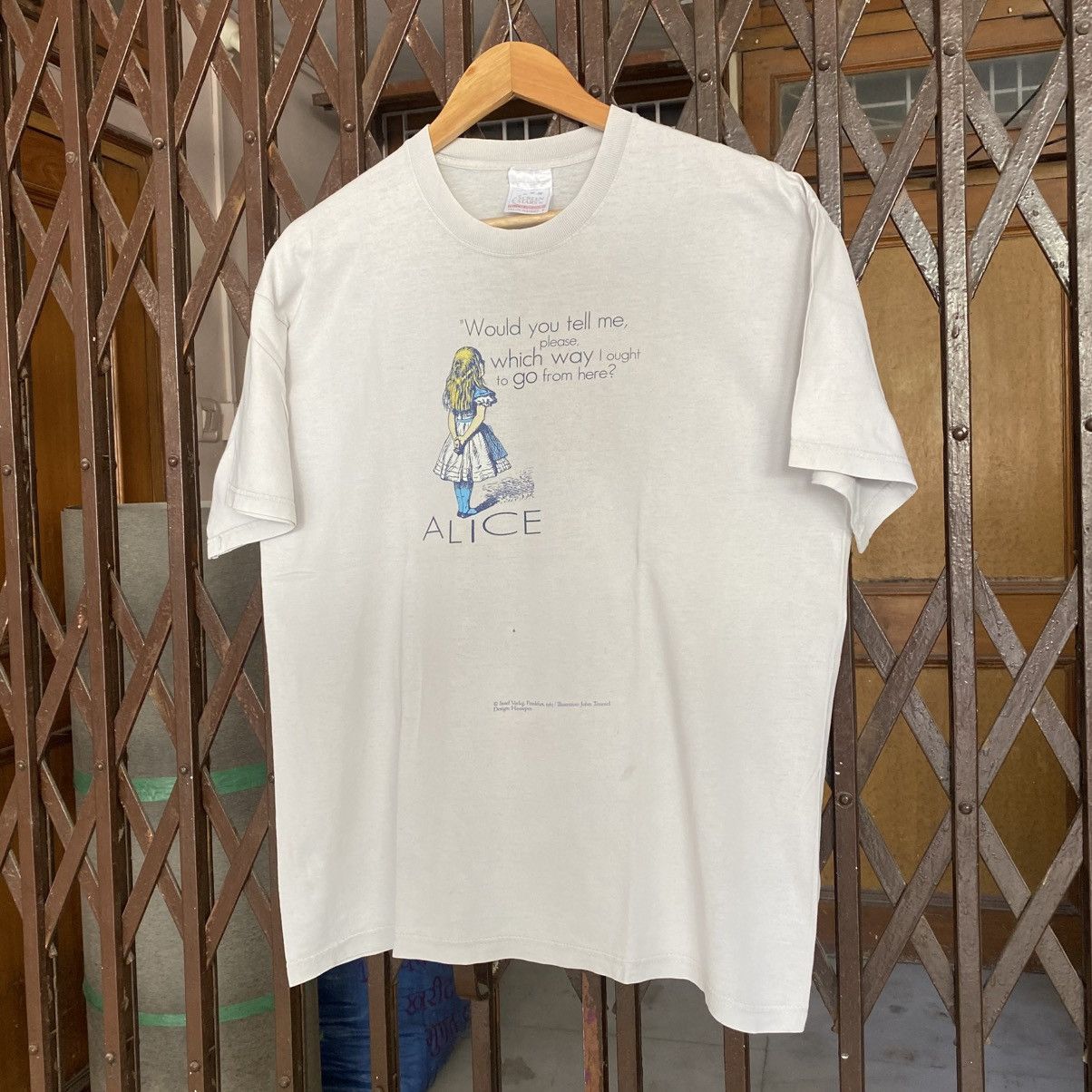 Vintage Vintage 90’s Alice in Wonderland t-shirt Size US L / EU 52-54 / 3 - 2 Thumbnail