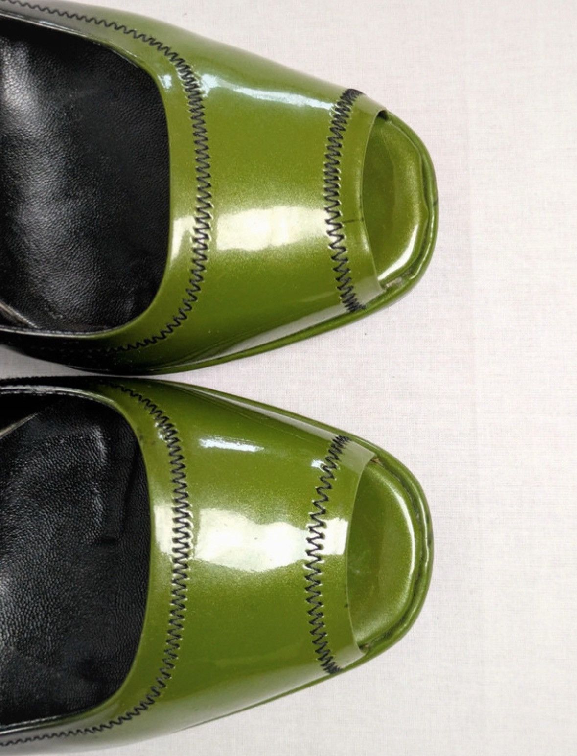 Prada Prada two-tone wedge heels- Black & Green Leather 38.5 Size US 7.5 / IT 37.5 - 7 Thumbnail