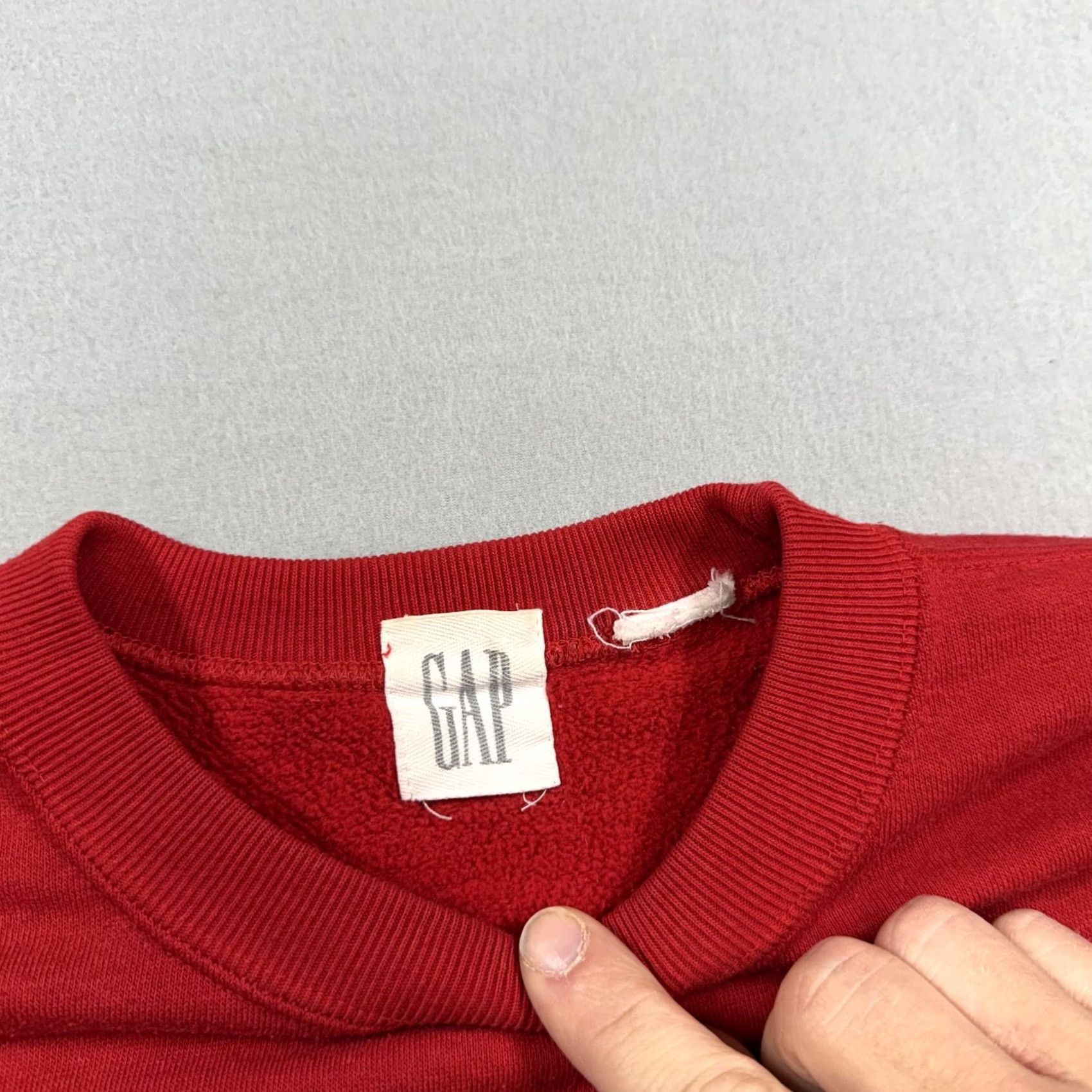 Gap VINTAGE Gap Sweatshirt Mens XL Red Fleece Crewneck Embroidered Puppy Dog 90s Sweatshirt Size US XL / EU 56 / 4 - 4 Thumbnail