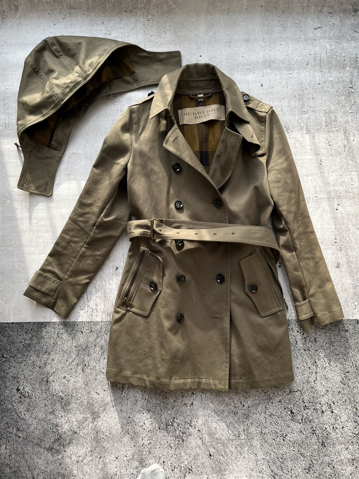 Burberry Burberry women’s trench coat olive green Size XL / US 12-14 / IT 48-50 - 1 Thumbnail