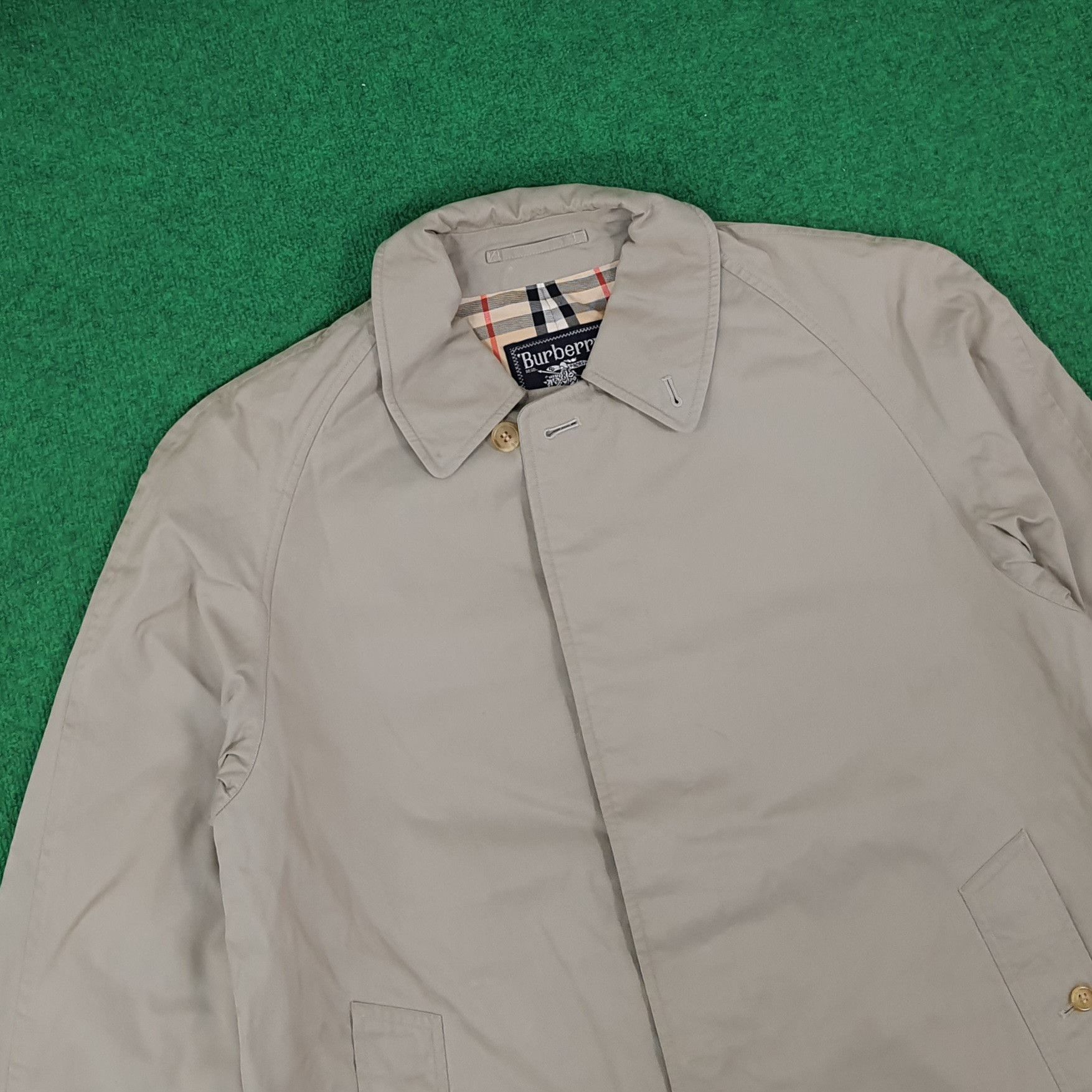 Burberry × Vintage Vintage Burberrys Nova Check Trench Jacket Size US L / EU 52-54 / 3 - 2 Thumbnail