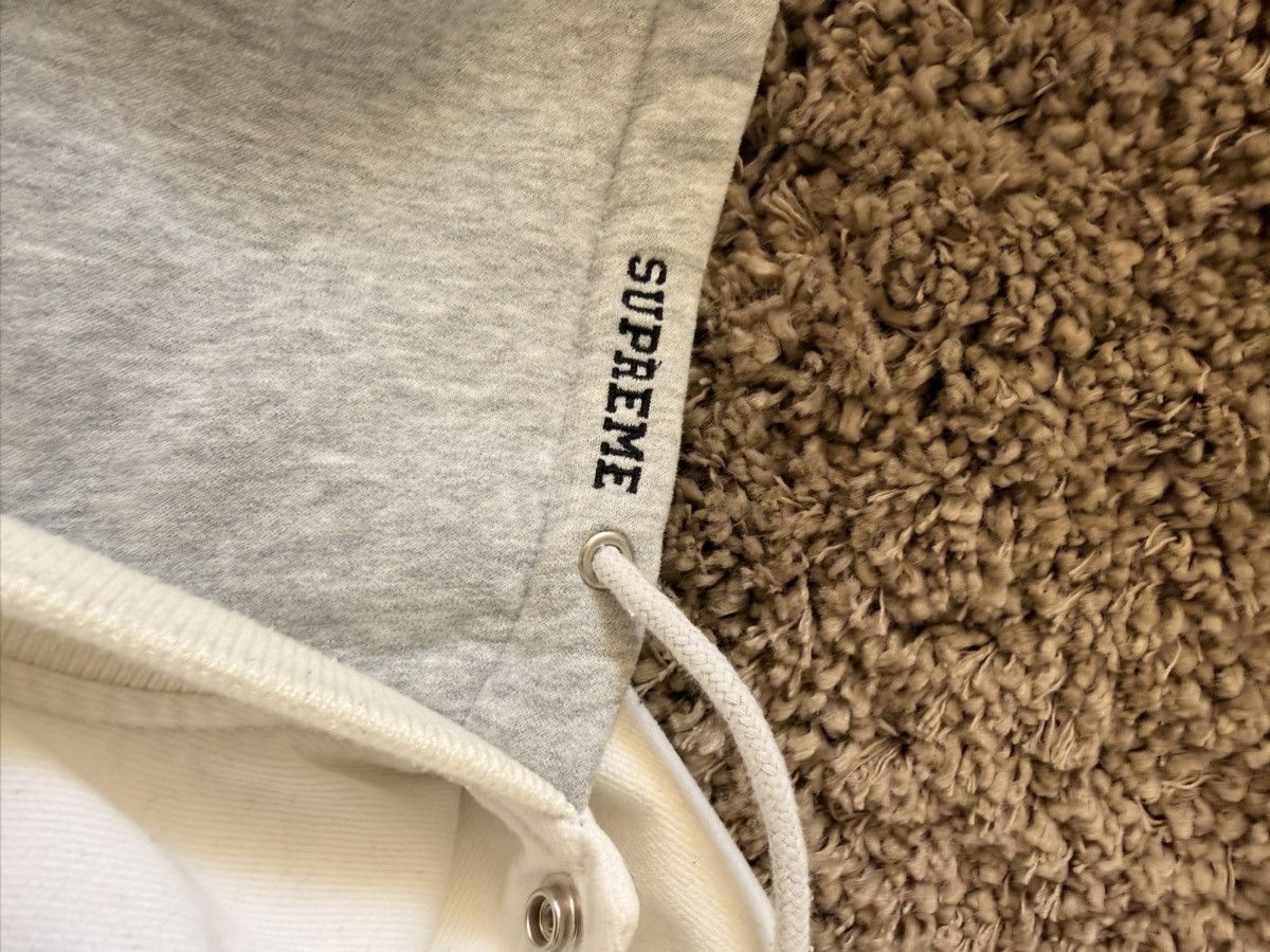 Supreme Supreme Hooded Twill Varsity Jacket M White Size US M / EU 48-50 / 2 - 9 Thumbnail