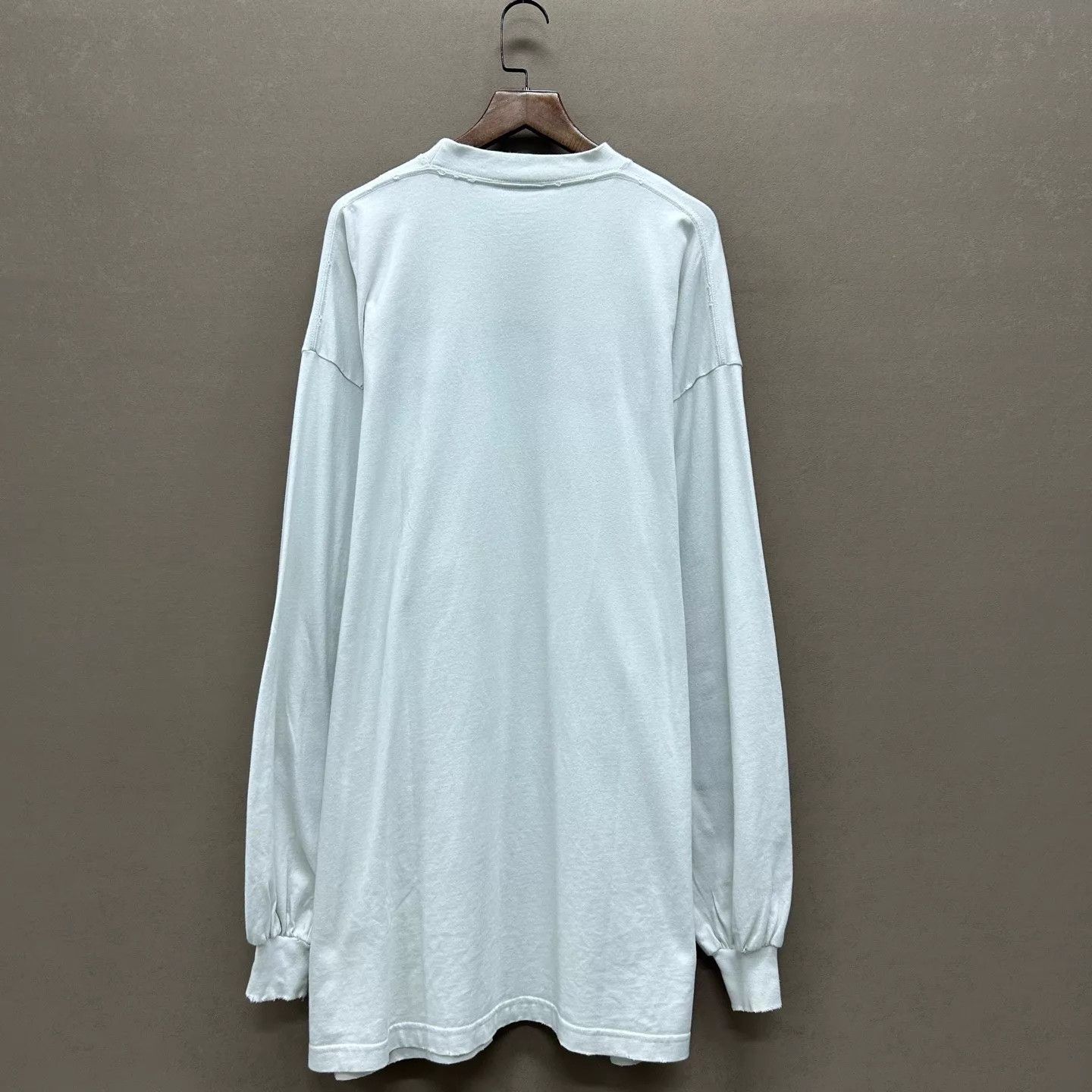 Balenciaga Balenciaga 99 New Embroidered Logo Long Sleeve 2 Size XS / US 0-2 / IT 36-38 - 2 Thumbnail