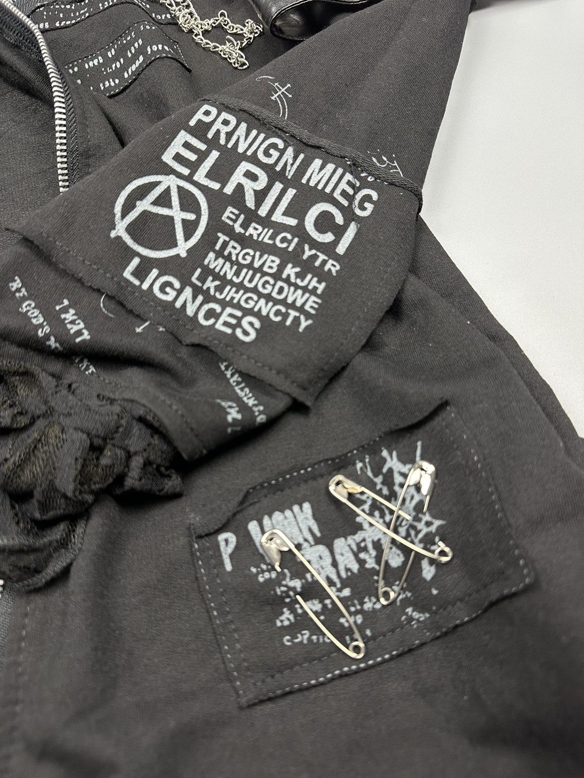AC/DC × Seditionaries 🔥RARE🔥 ACDC RAG ANARCHY SEDITIONARIES PUNK CAT HOODIE DESIGN Size M / US 6-8 / IT 42-44 - 8 Thumbnail