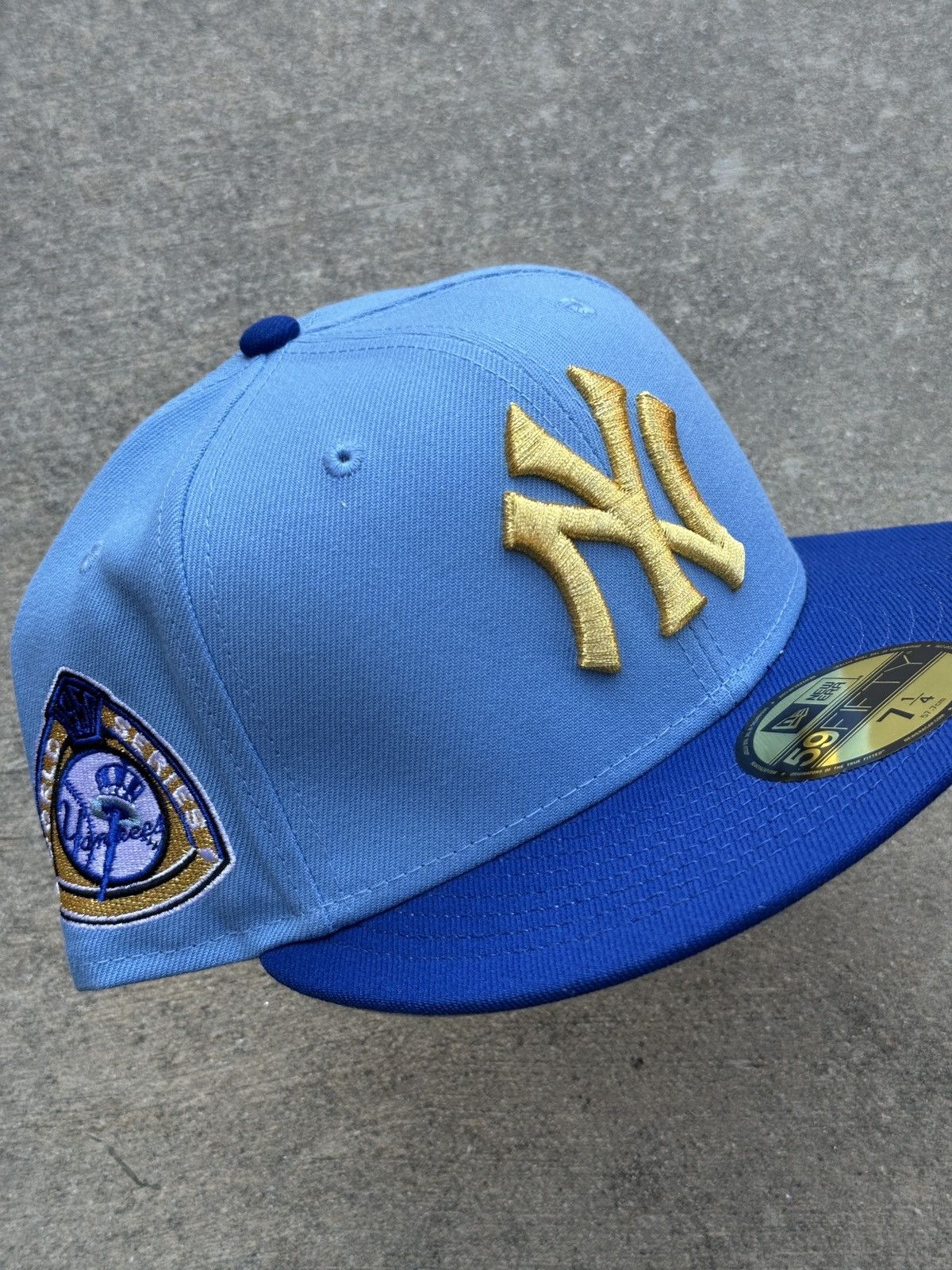 MLB × New Era New York Yankees Two Tone Fitted Hat 7 1/4 95 North NY Size ONE SIZE - 1 Thumbnail
