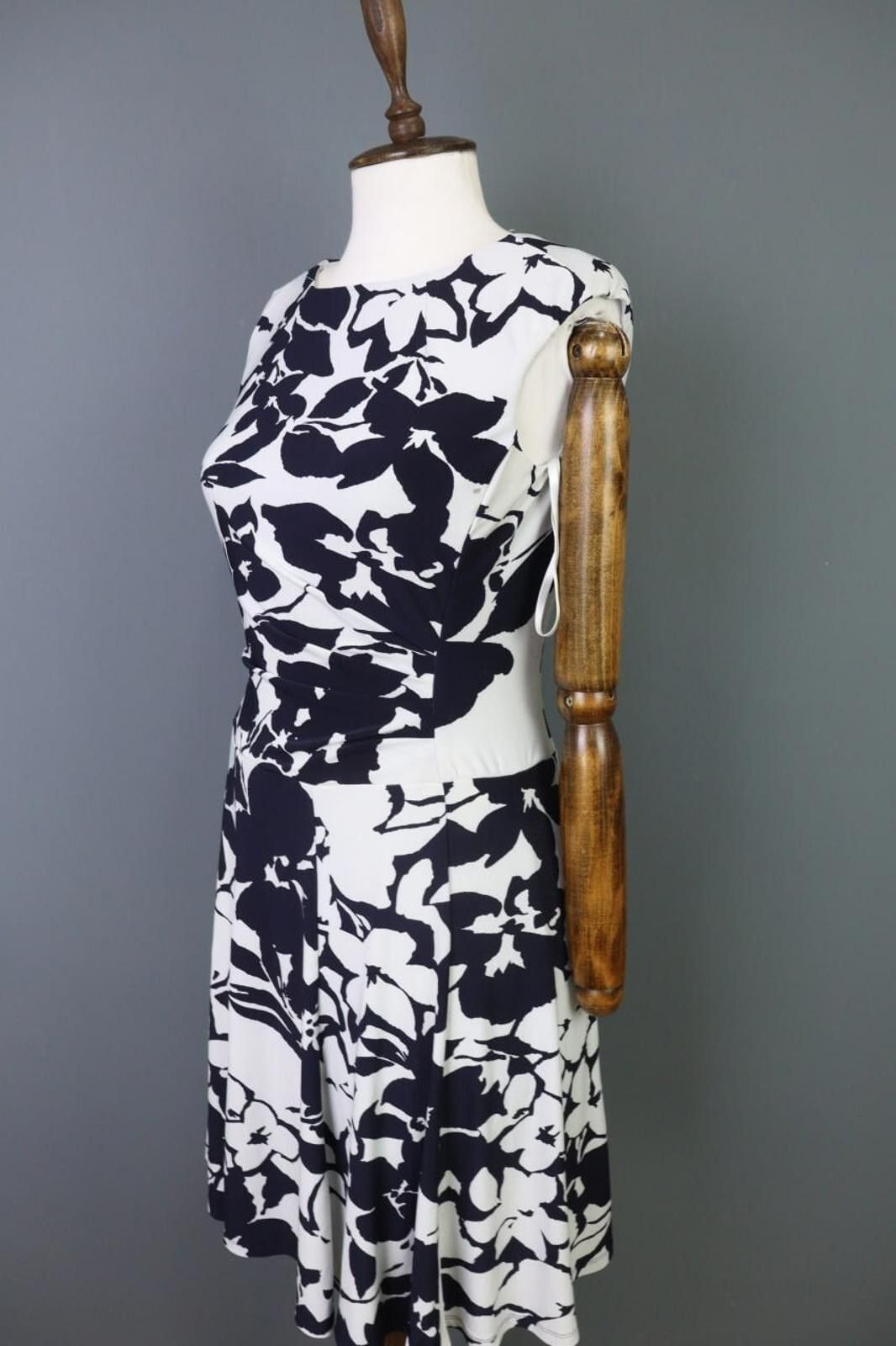 Polo Ralph Lauren Lauren Ralph Lauren White/Black Floral Business Dress Size 6 Size M / US 6-8 / IT 42-44 - 9 Thumbnail