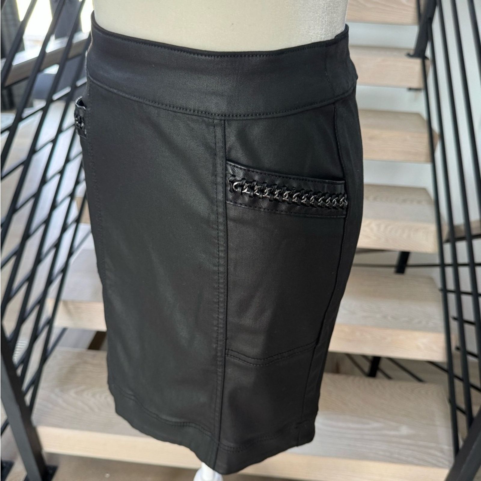 White House Black Market New WHBM Sleek Black Pencil Skirt size S Size 26" / US 2 / IT 38 - 3 Thumbnail