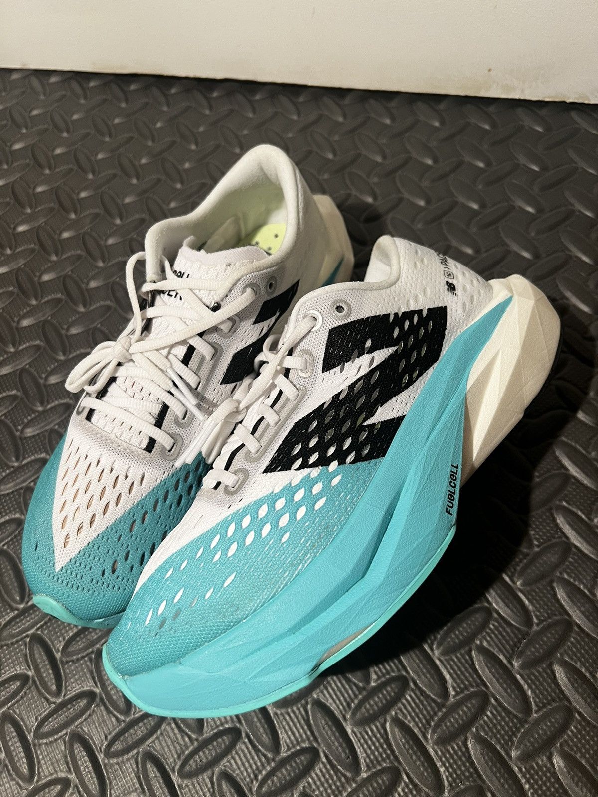 New Balance CLEAN New Balance FuelCell SuperComp Pacer v2 size 6 Womens Size US 6 / IT 36 - 1 Thumbnail