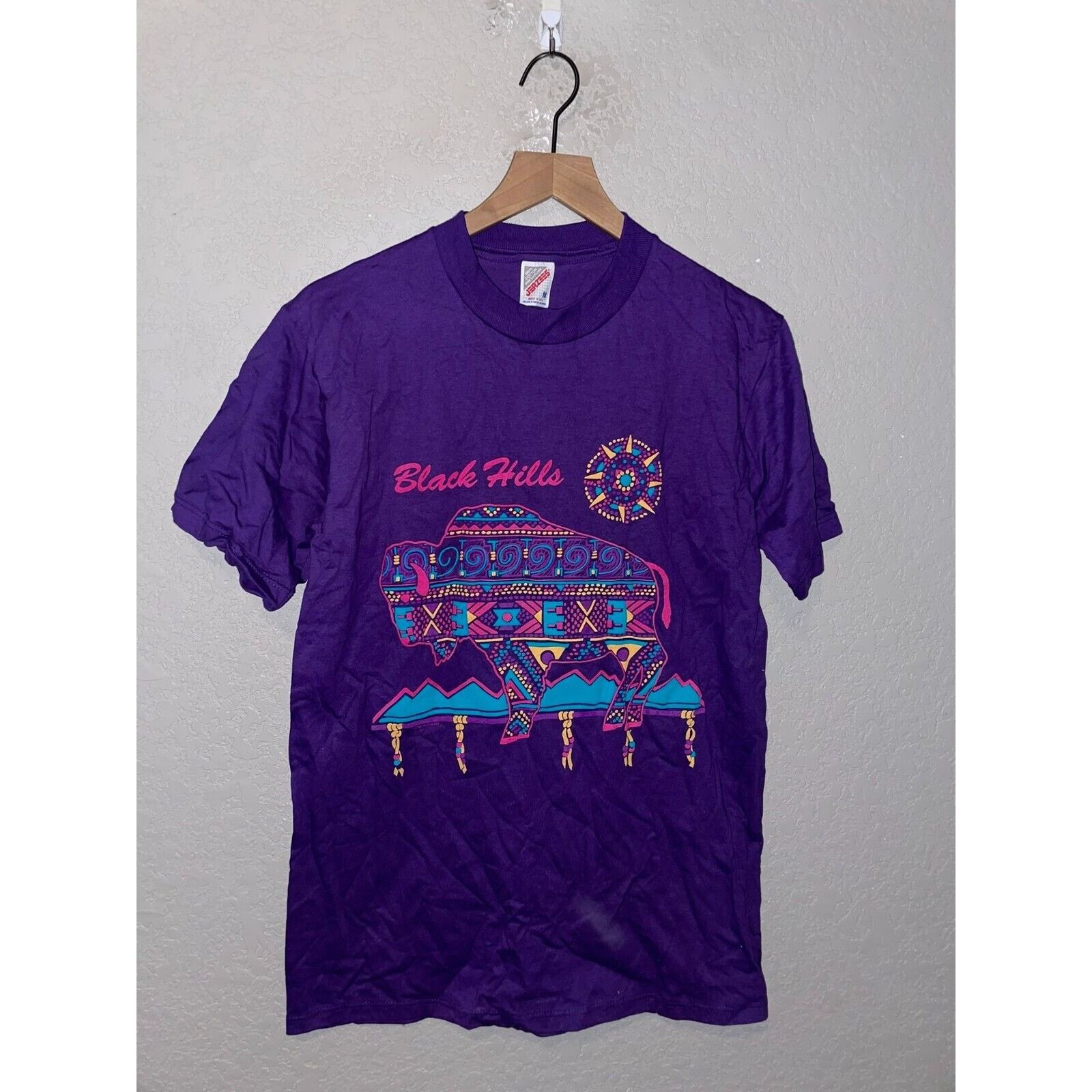 Jerzees Vintage Black Hills Shirt Buffalo Bison Art Tee 90s VTG M Size US M / EU 48-50 / 2 - 1 Thumbnail