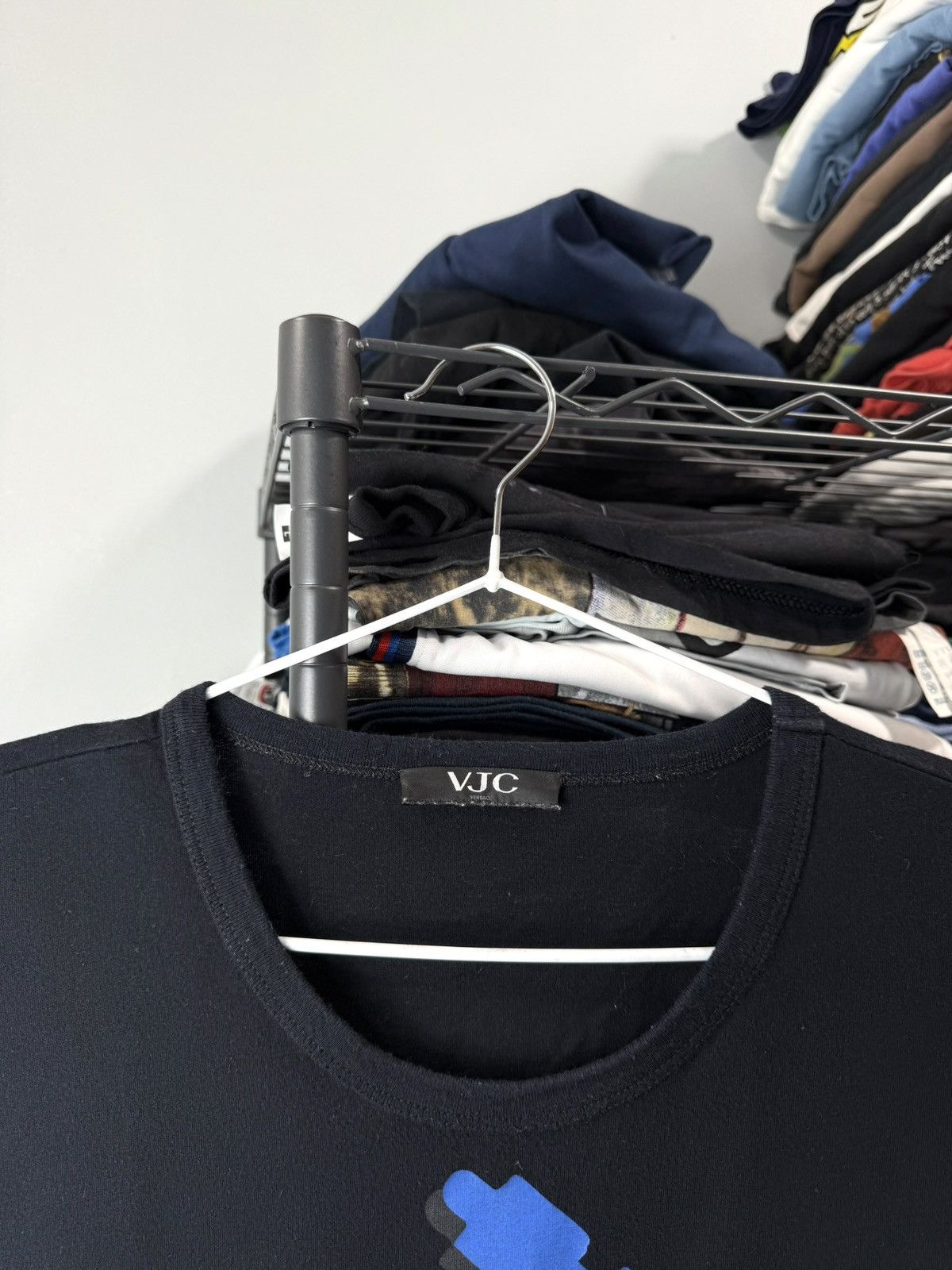 Versace Rare! Vintage VJC Versace Best Kept Secret Archive T Shirt Size US L / EU 52-54 / 3 - 5 Thumbnail