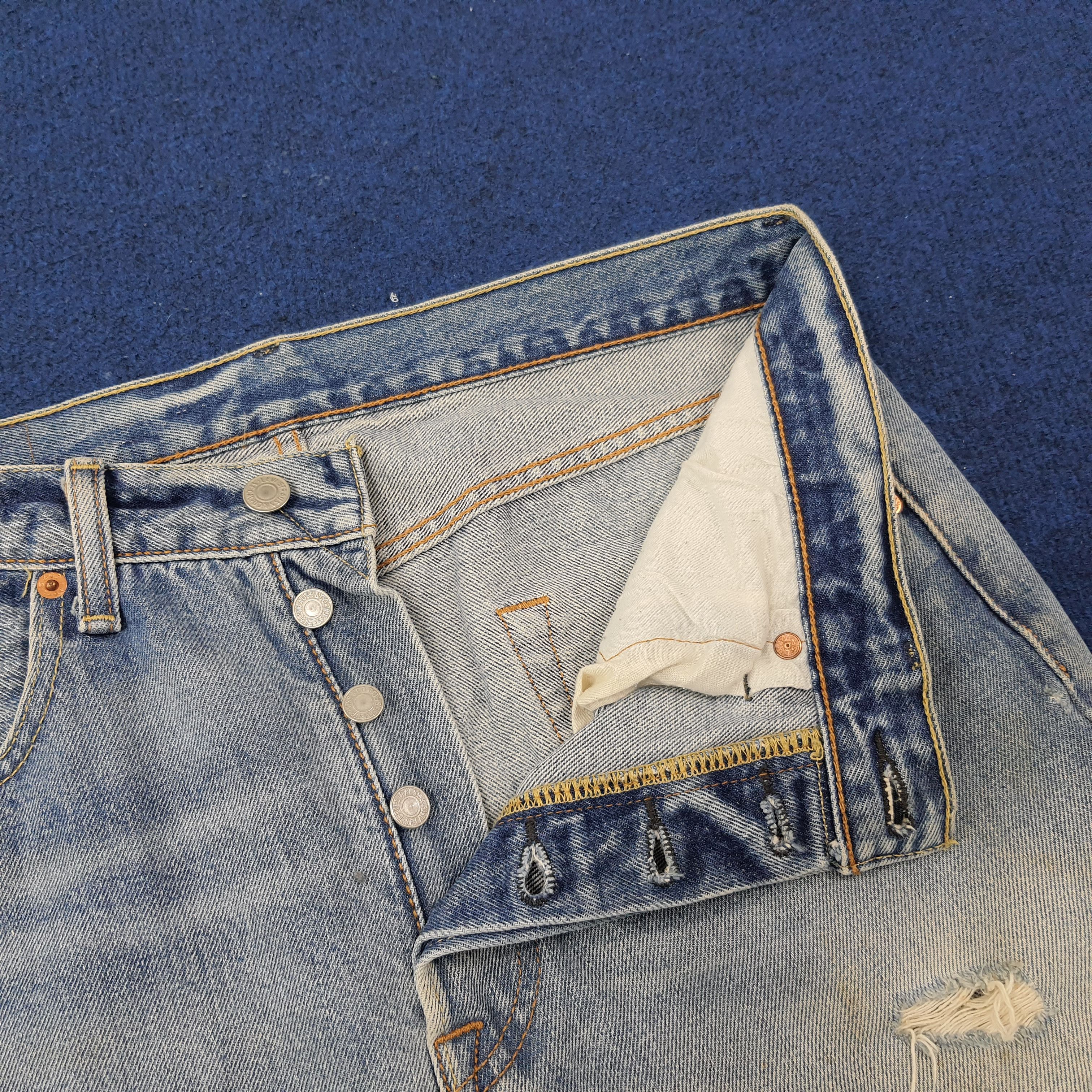 Levi's Vintage Levi's 501 CT Distressed Jeans C235N35 Size US 33 - 6 Thumbnail