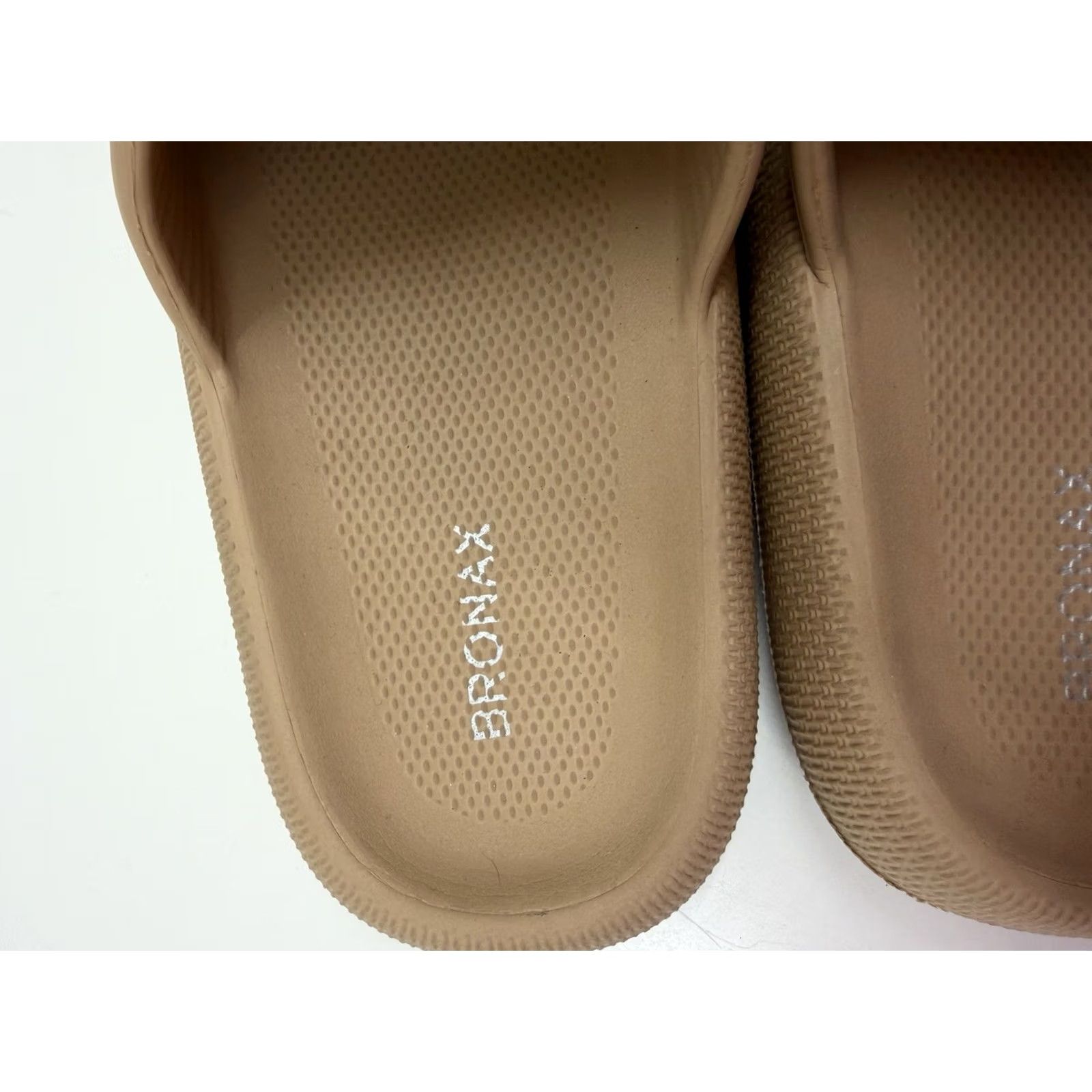 Vintage Bronax Womens Sandals Cloud Slippers Slip-On Foam Tan 9/10 White Logo Sports Slip-On Womens Size US 8 / IT 38 - 3 Thumbnail