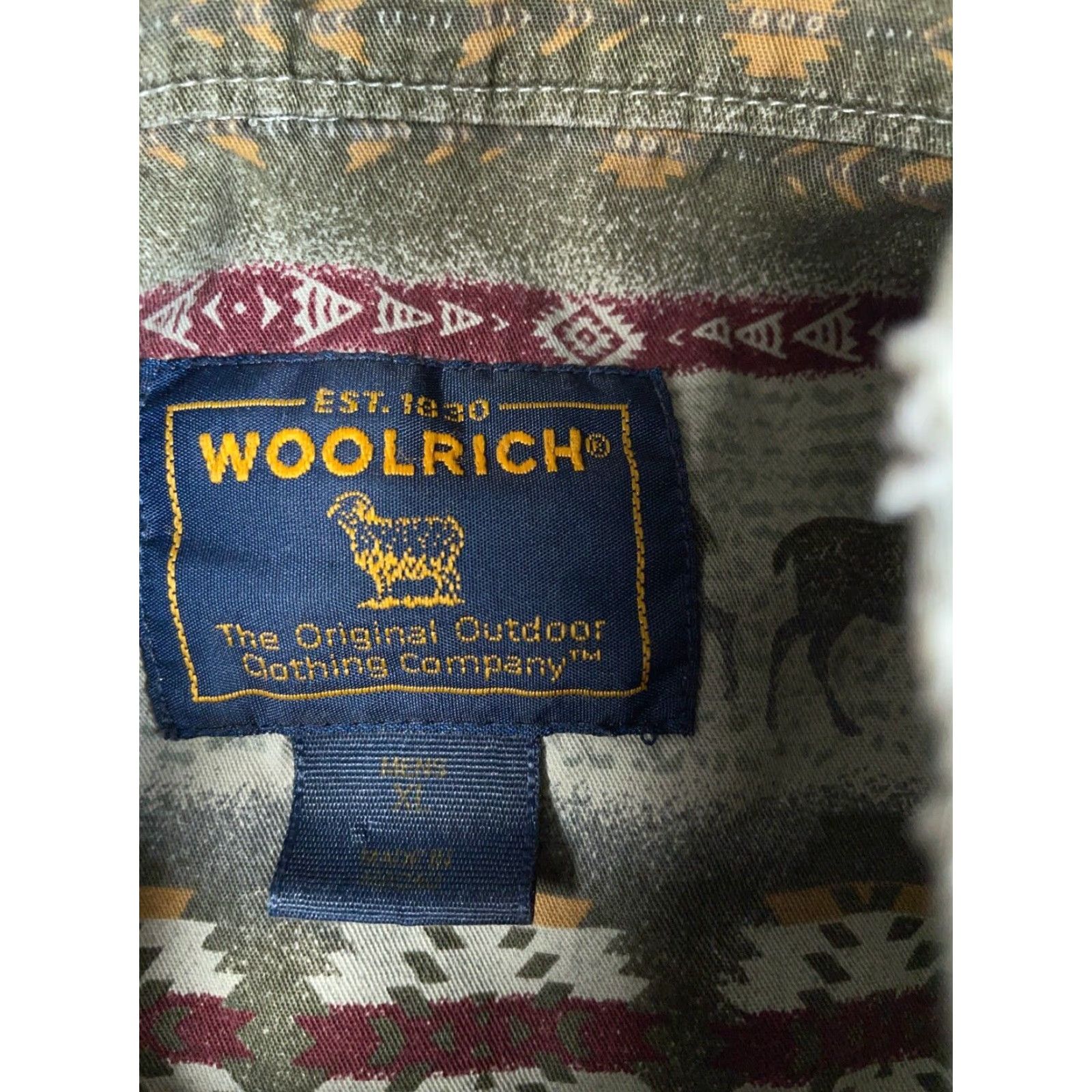 Vintage VINTAGE Woolrich Men’s Button-Up Shirt XL Green Geometric Deer Aztec Nature Casual Fall Winter Size US XL / EU 56 / 4 - 3 Thumbnail