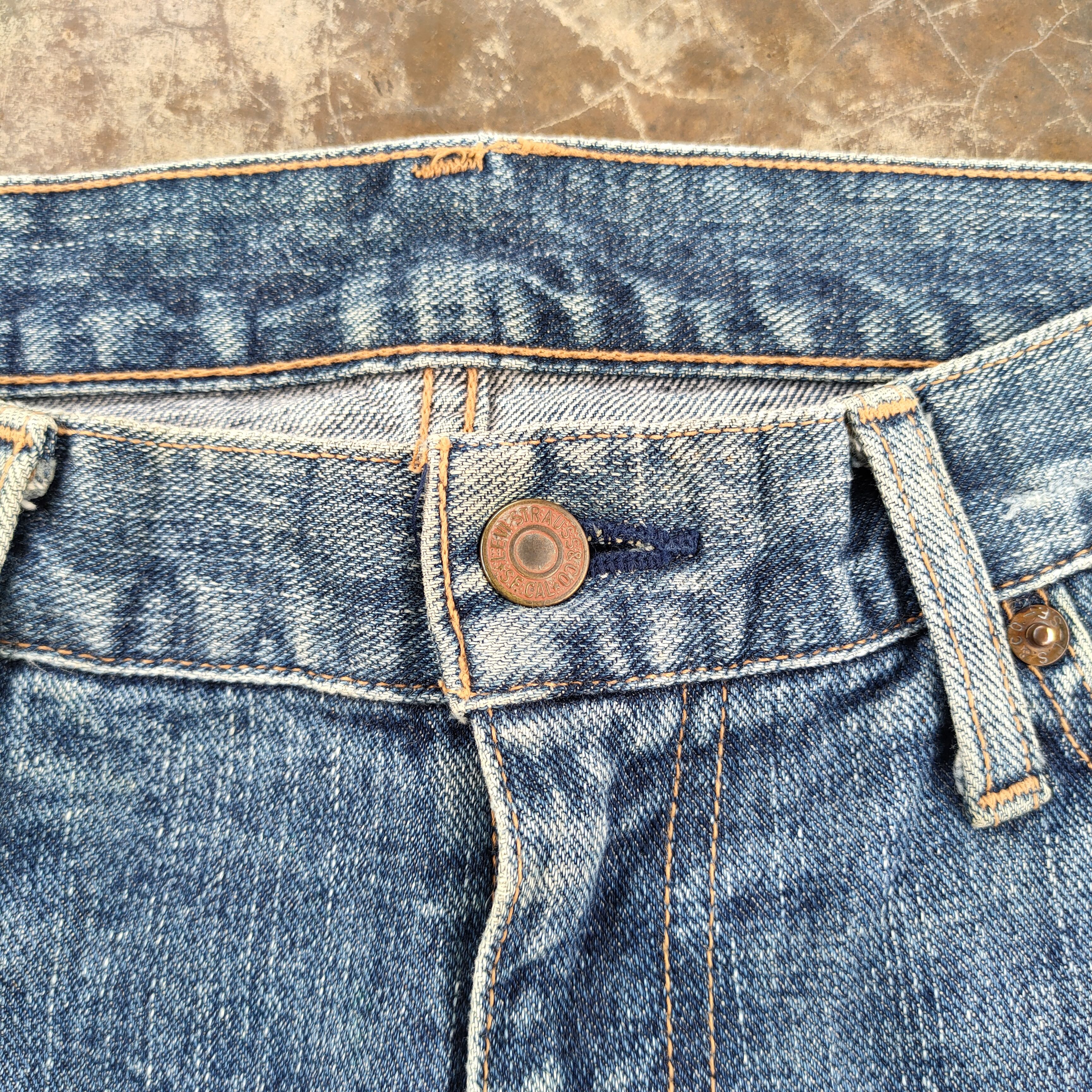 Levi's Vintage Clothing Vintage Levi's 533 faded ripped jeans denim pants Size US 32 / EU 48 - 5 Thumbnail