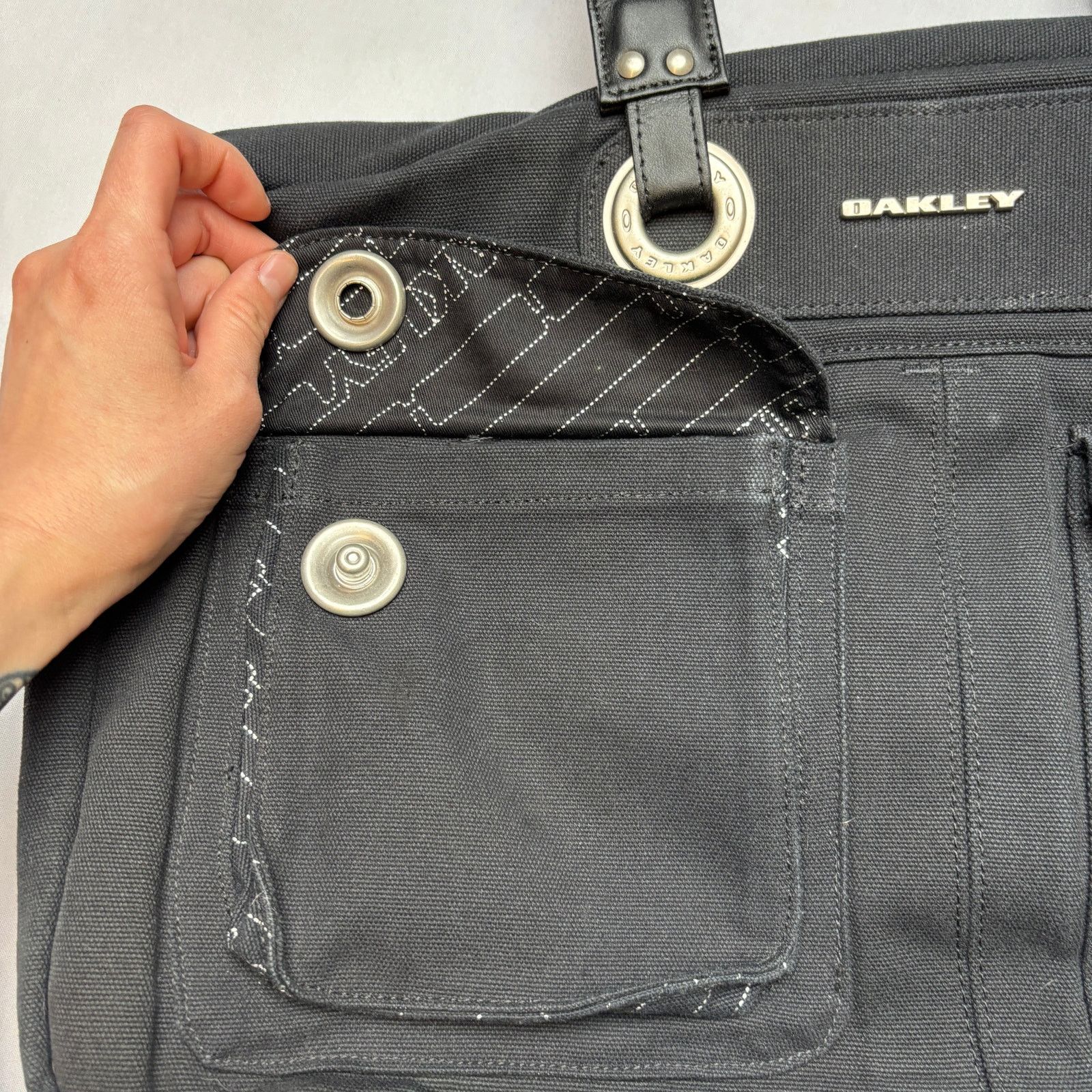 Oakley Oakley Carry On Top Handle Weekender Black Canvas Bag Size ONE SIZE - 7 Thumbnail