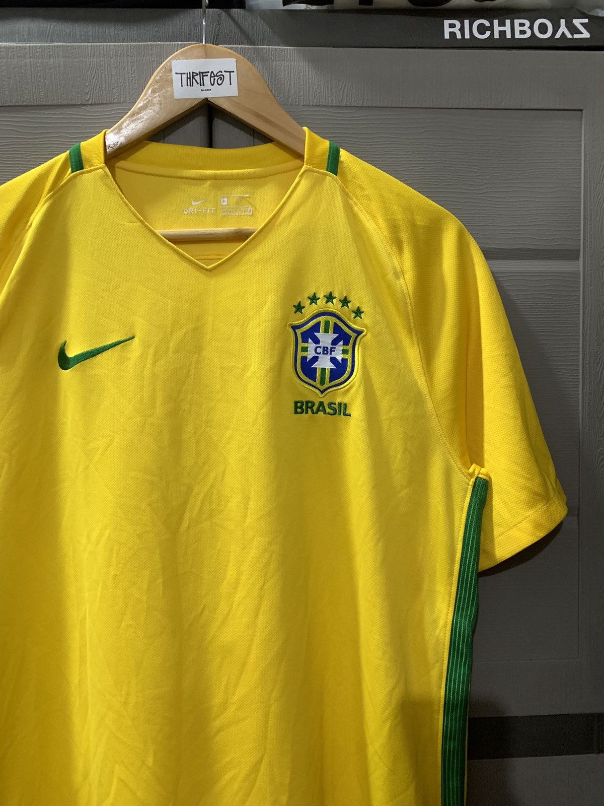 Nike NIKE BRASIL FOOTBALL JERSEY Size US M / EU 48-50 / 2 - 2 Thumbnail