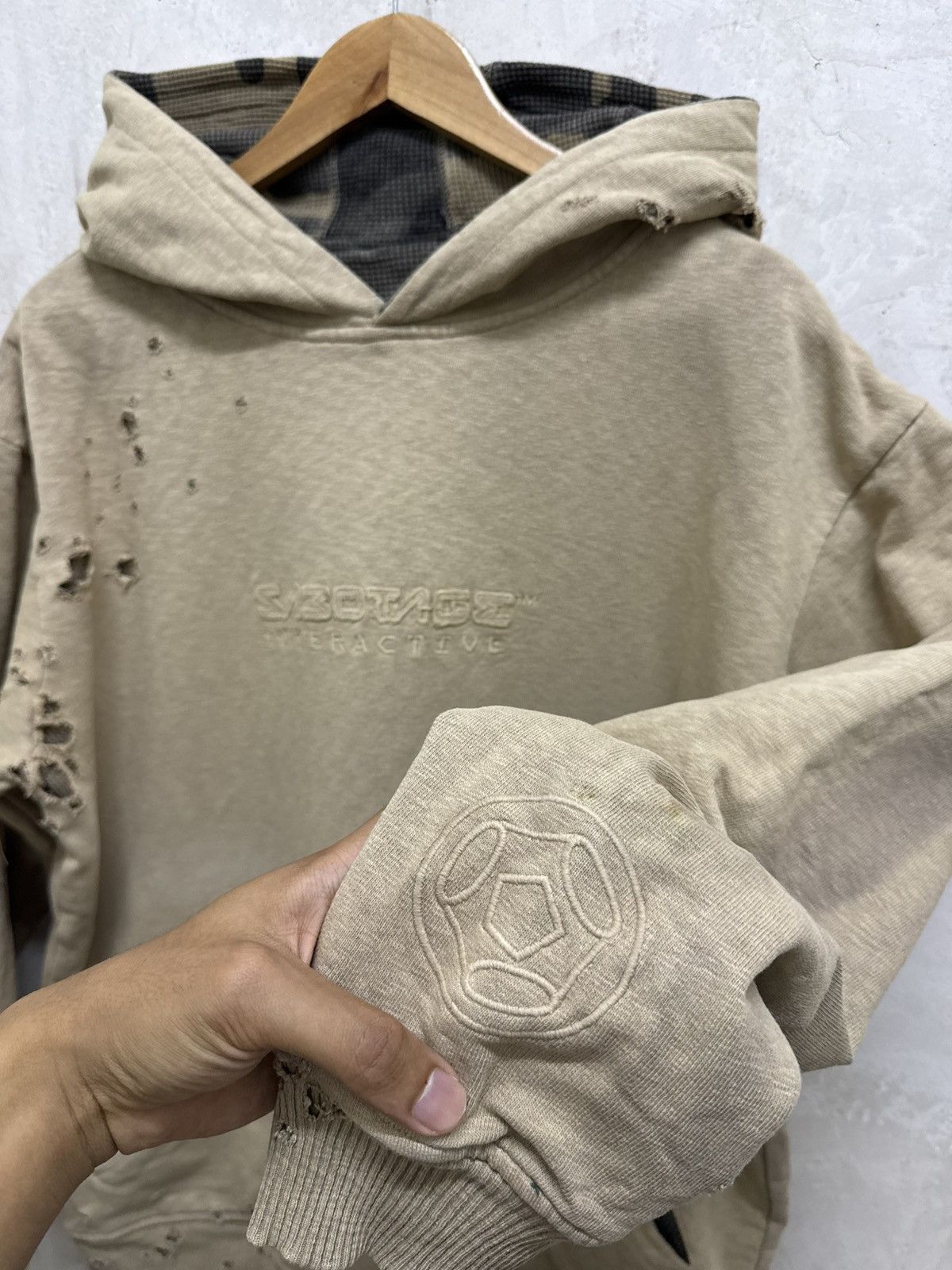 SBTG Sabotage Camo Reversible Thermal Lined Distressed Hoodie Size US L / EU 52-54 / 3 - 5 Thumbnail