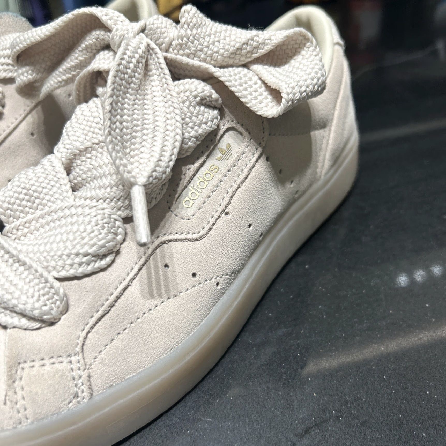 Adidas Adidas Sleek Sneakers Womens Cream Suede Lace Up White Leather Casual sneakers - US 8 / UK 6.5 / EU 40 - Excellent Cond Womens Sneakers Size US 7 / IT 37 - 3 Thumbnail
