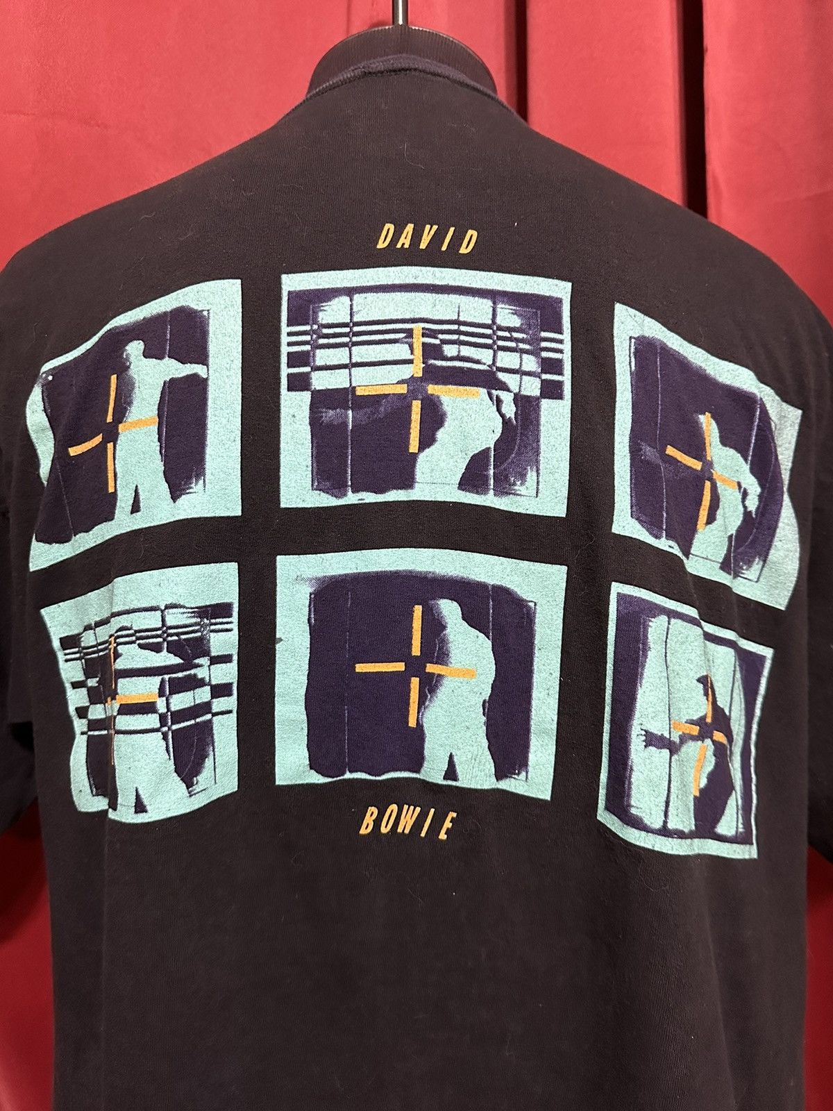 Band Tees × Vintage Vintage David Bowie Tshirt 90s Sound & Vision Band Tee Grail Size US XL / EU 56 / 4 - 3 Thumbnail