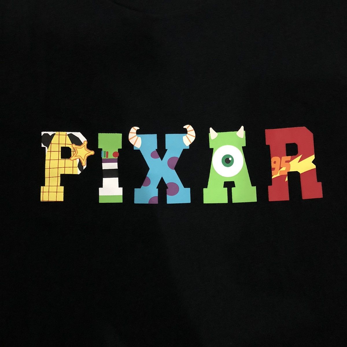 Disney Disney/Pixar x UNIQLO Short Sleeve T-shirts black colour Size US L / EU 52-54 / 3 - 3 Thumbnail