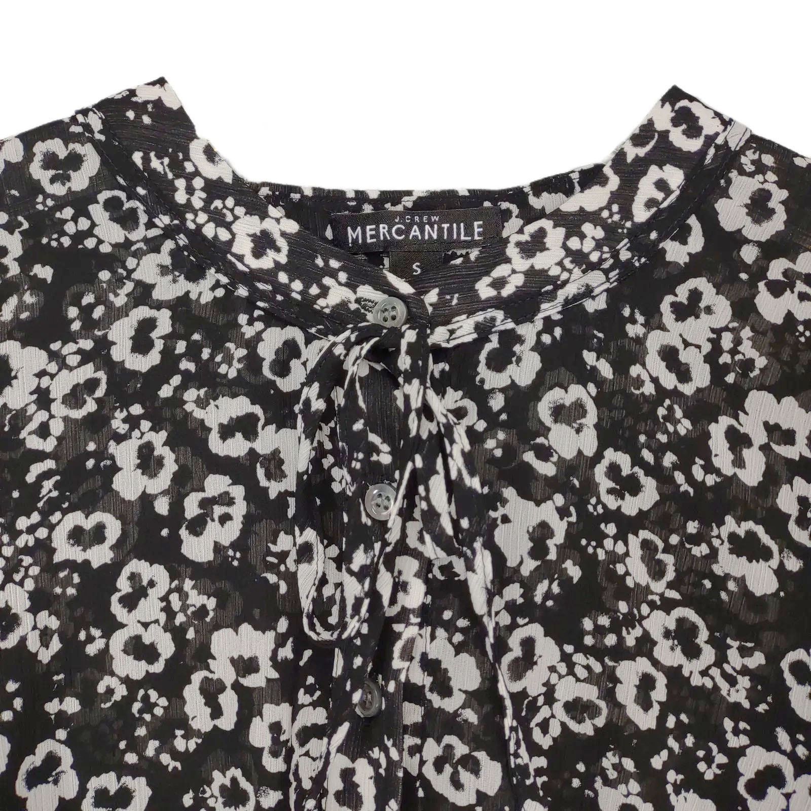 J.Crew Mercantile Black White Floral Blouson Bell Sleeve Dress Size S / US 4 / IT 40 - 2 Thumbnail