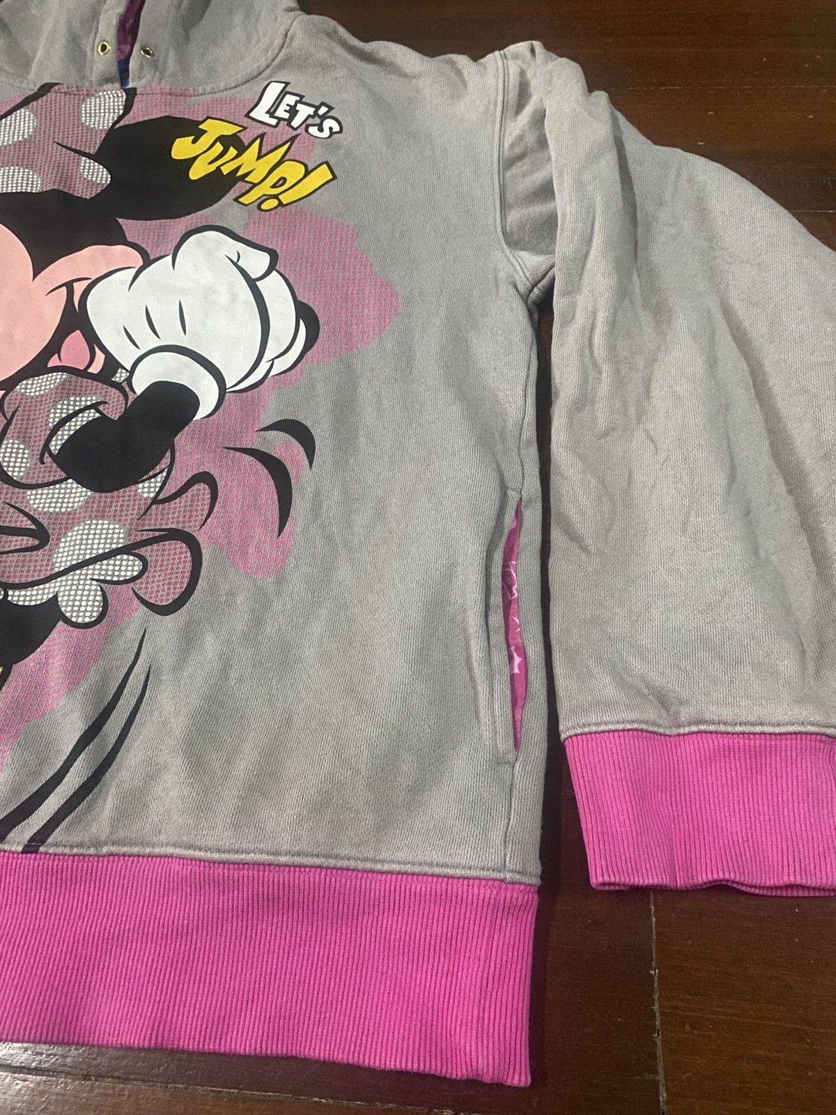Disney Rare minnie mouse Disney tokyo resort Hoodie OG Size US L / EU 52-54 / 3 - 7 Thumbnail