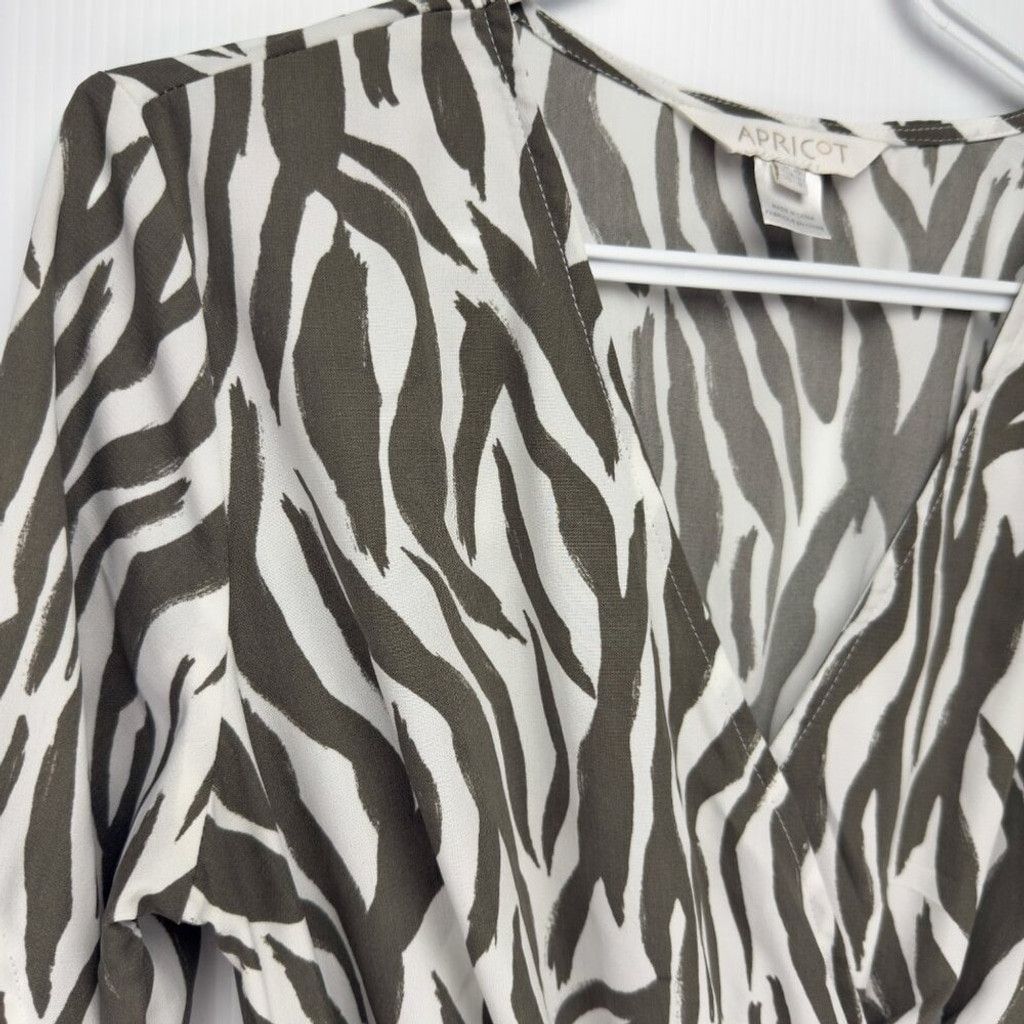 Other APRICOT NWOT Zebra Print Flowy Midi Maxi White Green Dress S Size XXS / US 00 / IT 34 - 6 Thumbnail