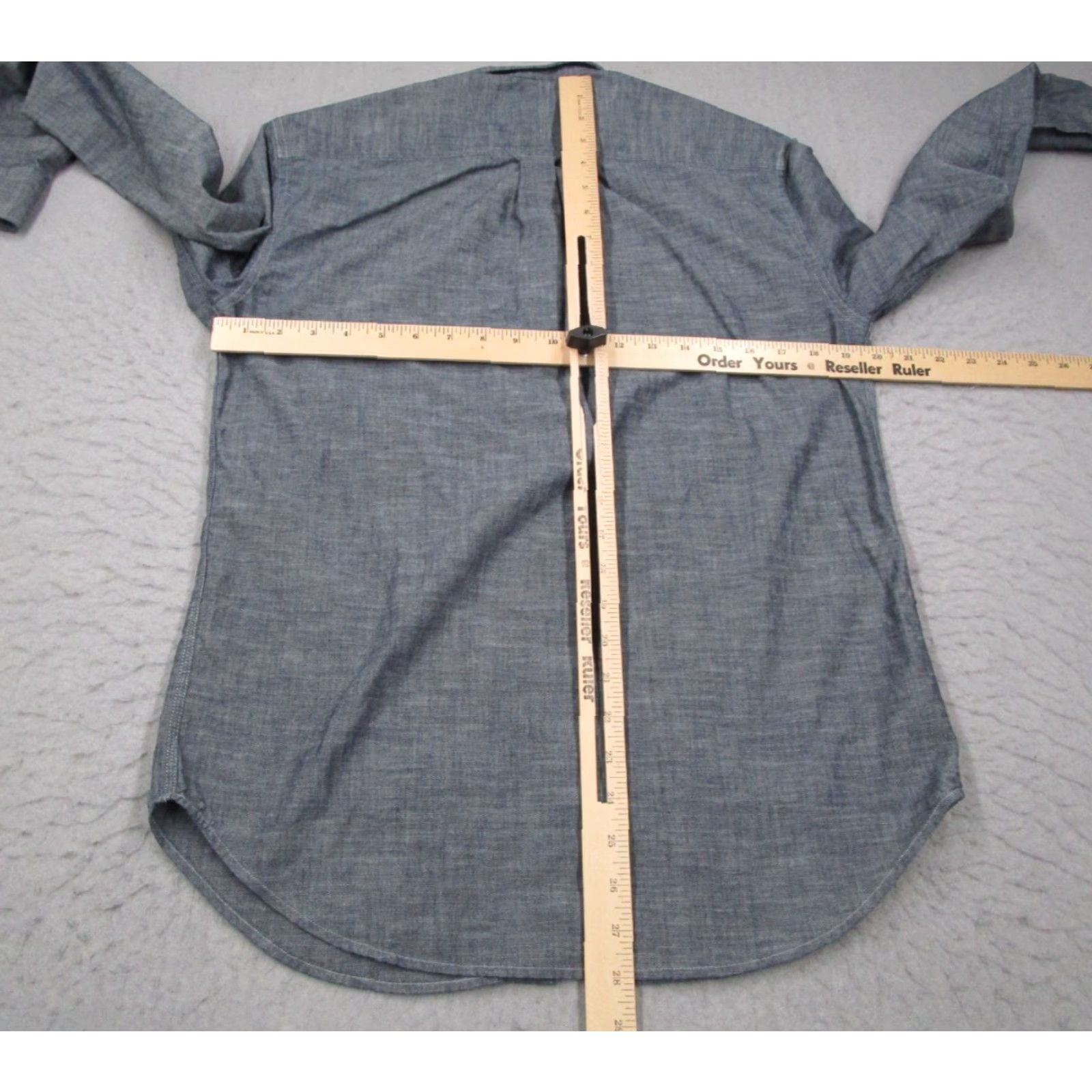CLOSED CLOSED Button-Up Shirt Mens Medium Chambray 100% Cotton Blue - Classic Fit, Long Sleeve, Pocket, Collared, Western/Boho Style - Regular Size M Men Size US M / EU 48-50 / 2 - 6 Thumbnail