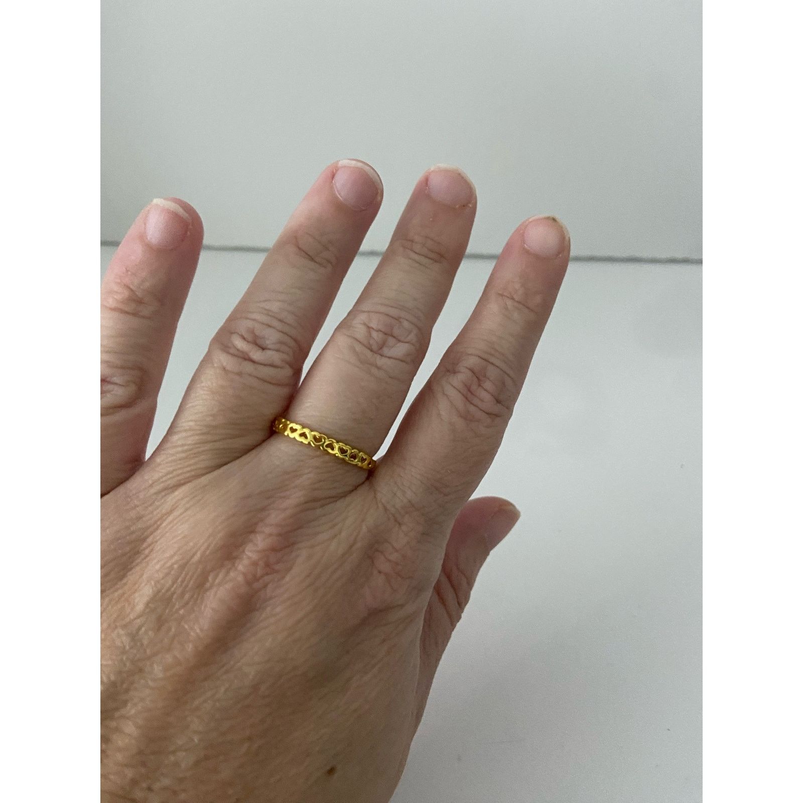 Other Pretty gold tone etched heart ring size 8.5 Size ONE SIZE - 1 Thumbnail