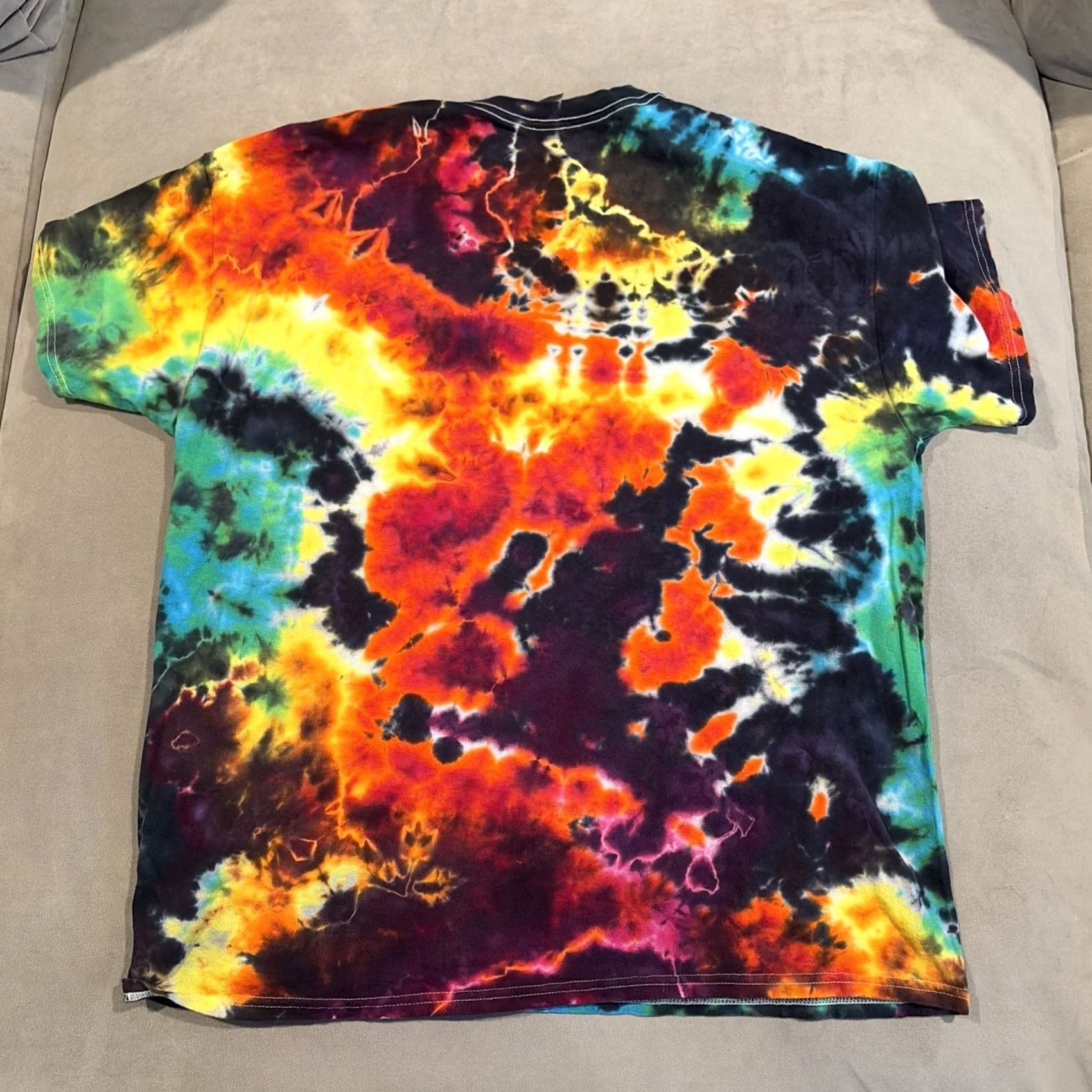 Gildan Awesome Ghost Tie Dye Short Sleeve Shirt - Mens XL Size US XL / EU 56 / 4 - 4 Thumbnail