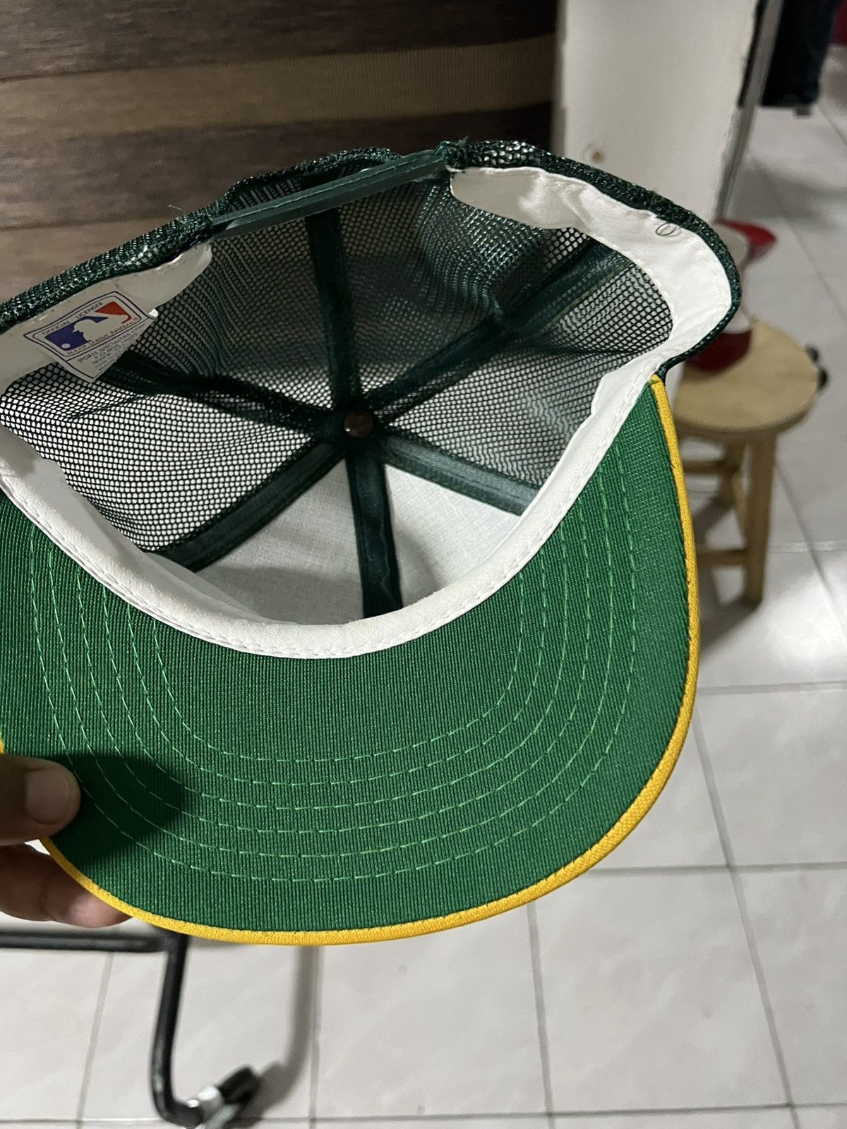 Sports Specialties Vintage sport specialties trucker hat athletics Oakland Size ONE SIZE - 5 Thumbnail