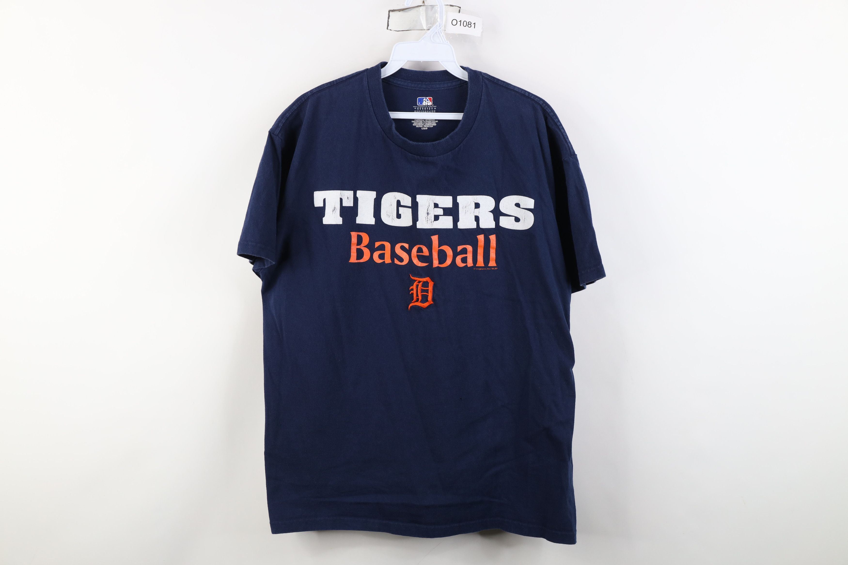 Vintage Vintage Y2K Old English D Baseball T-Shirt Blue Cotton Size US L / EU 52-54 / 3 - 1 Thumbnail